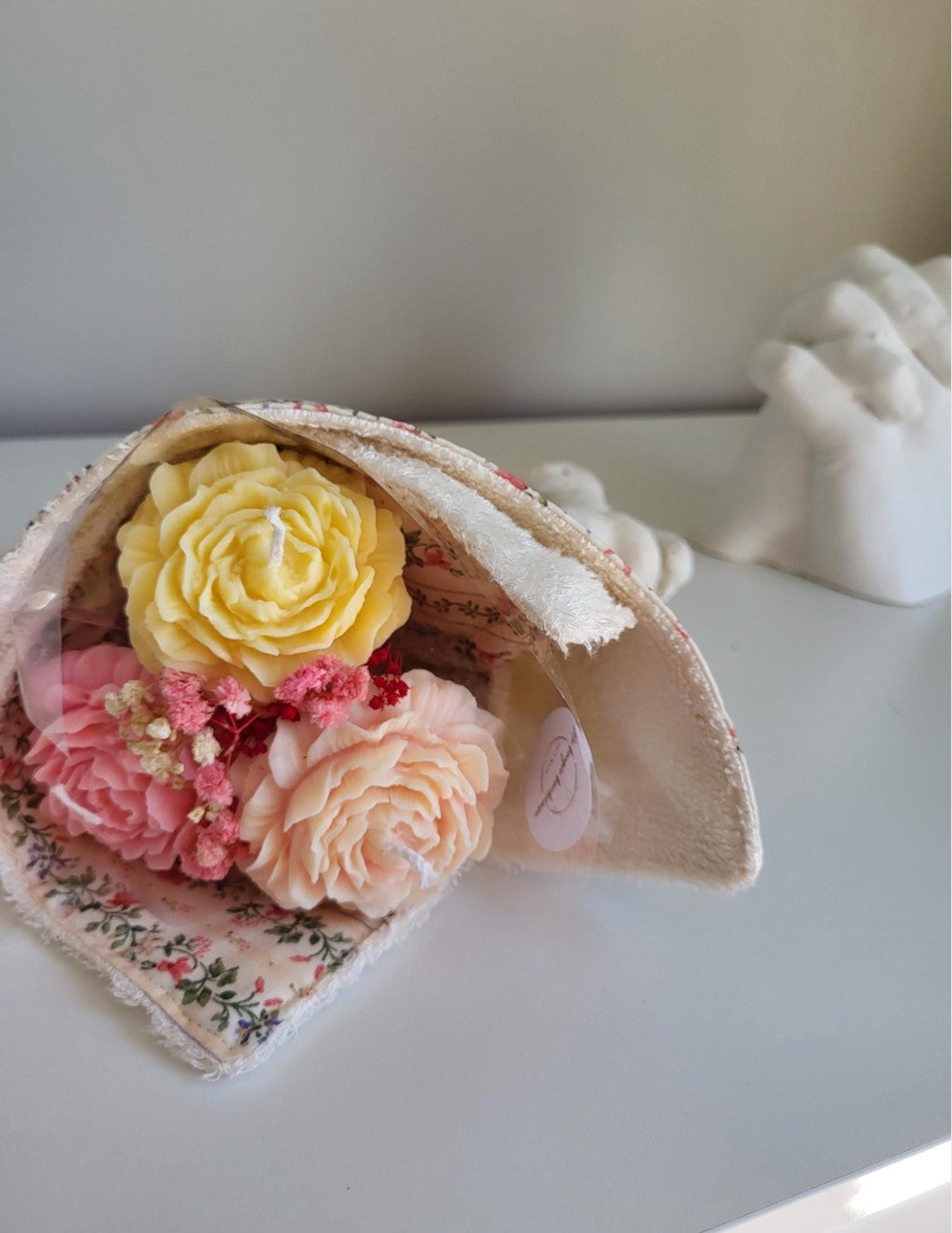 Bouquet de 3 fleurs en bougie et torchon