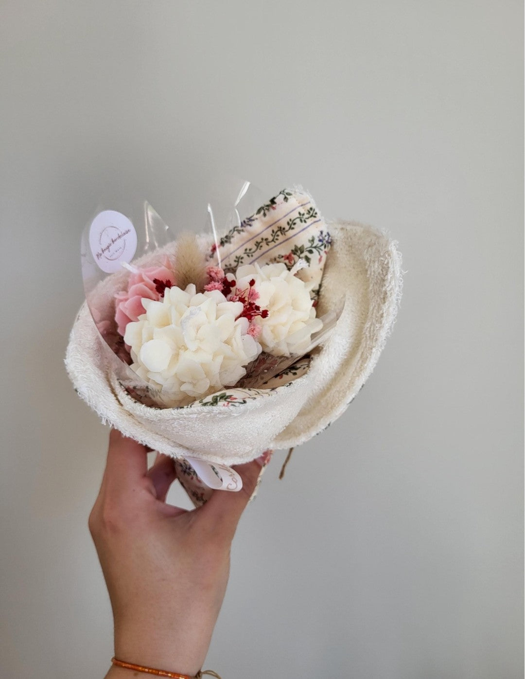 Bouquet de 3 fleurs en bougie et torchon