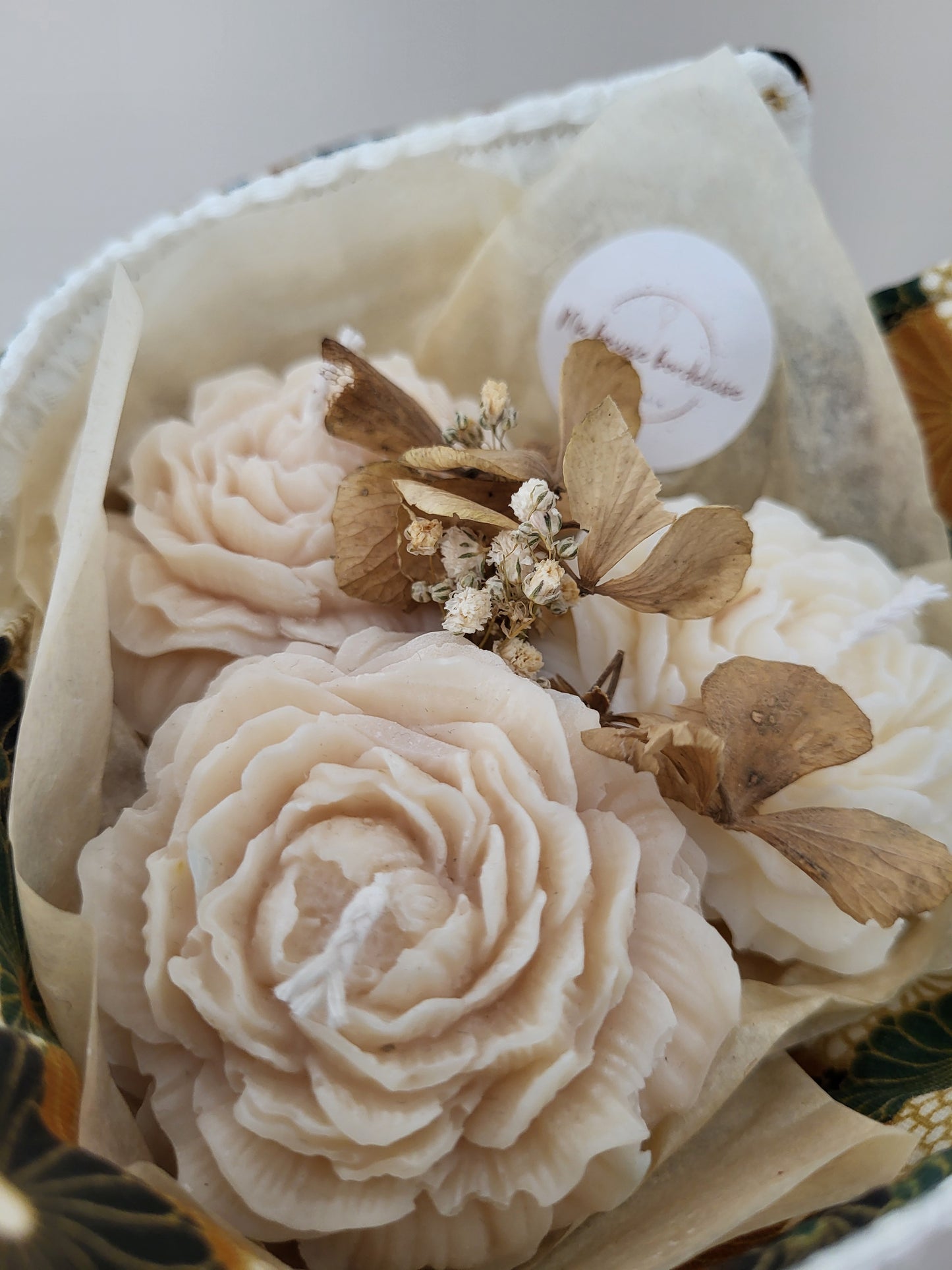 Bouquet de 3 fleurs en bougie et torchon
