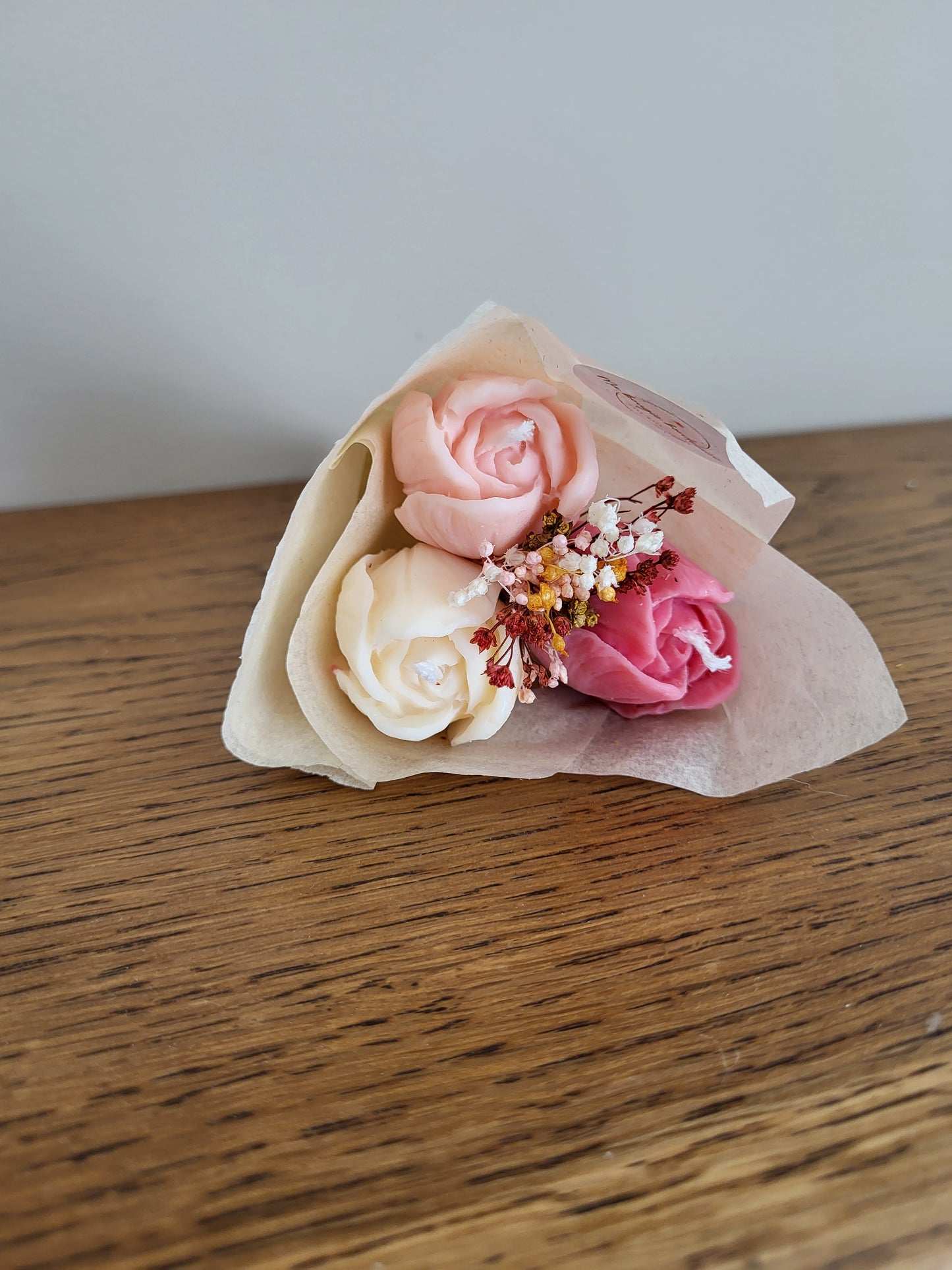 Bouquet de 3 tulipes en bougies - taille S (nuances de roses-blanc)