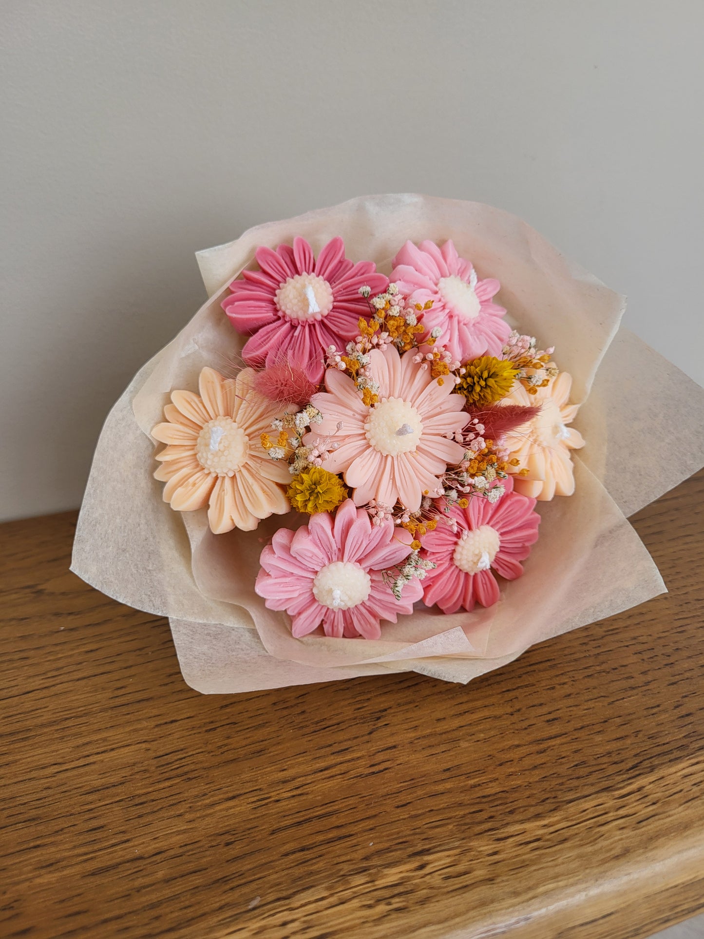 Gros bouquet de 7 marguerites en bougies