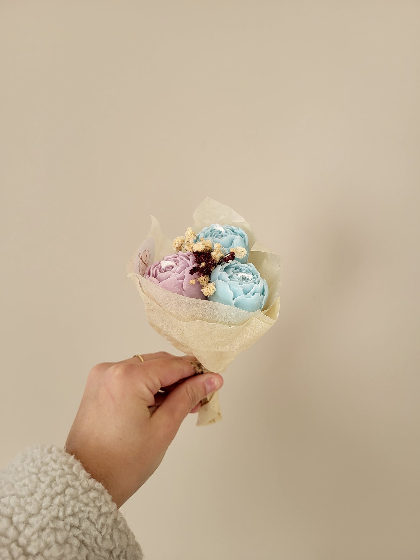 Bougie décorative - Bouquet de pivoines