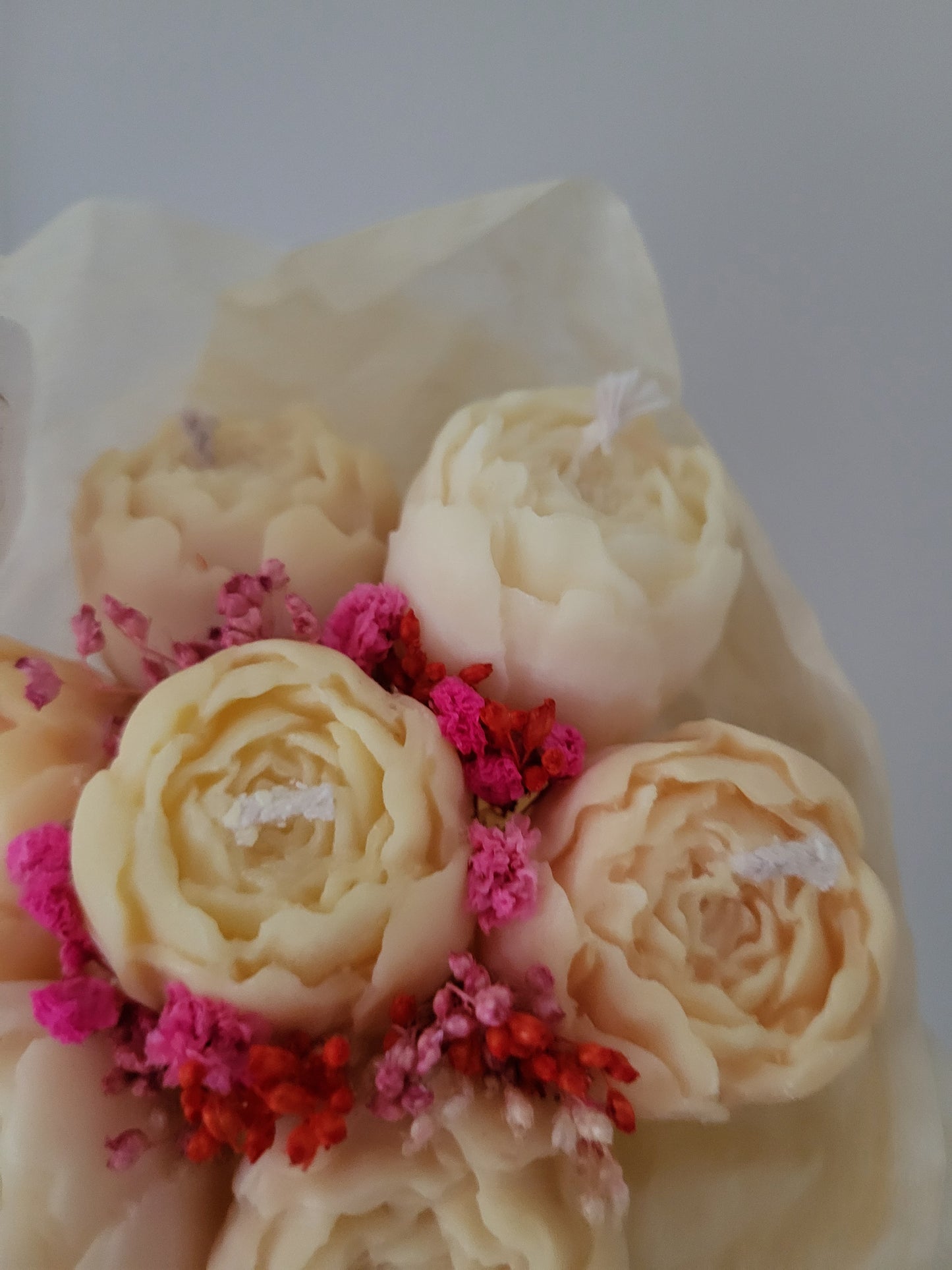 Bougie décorative - Bouquet de pivoines