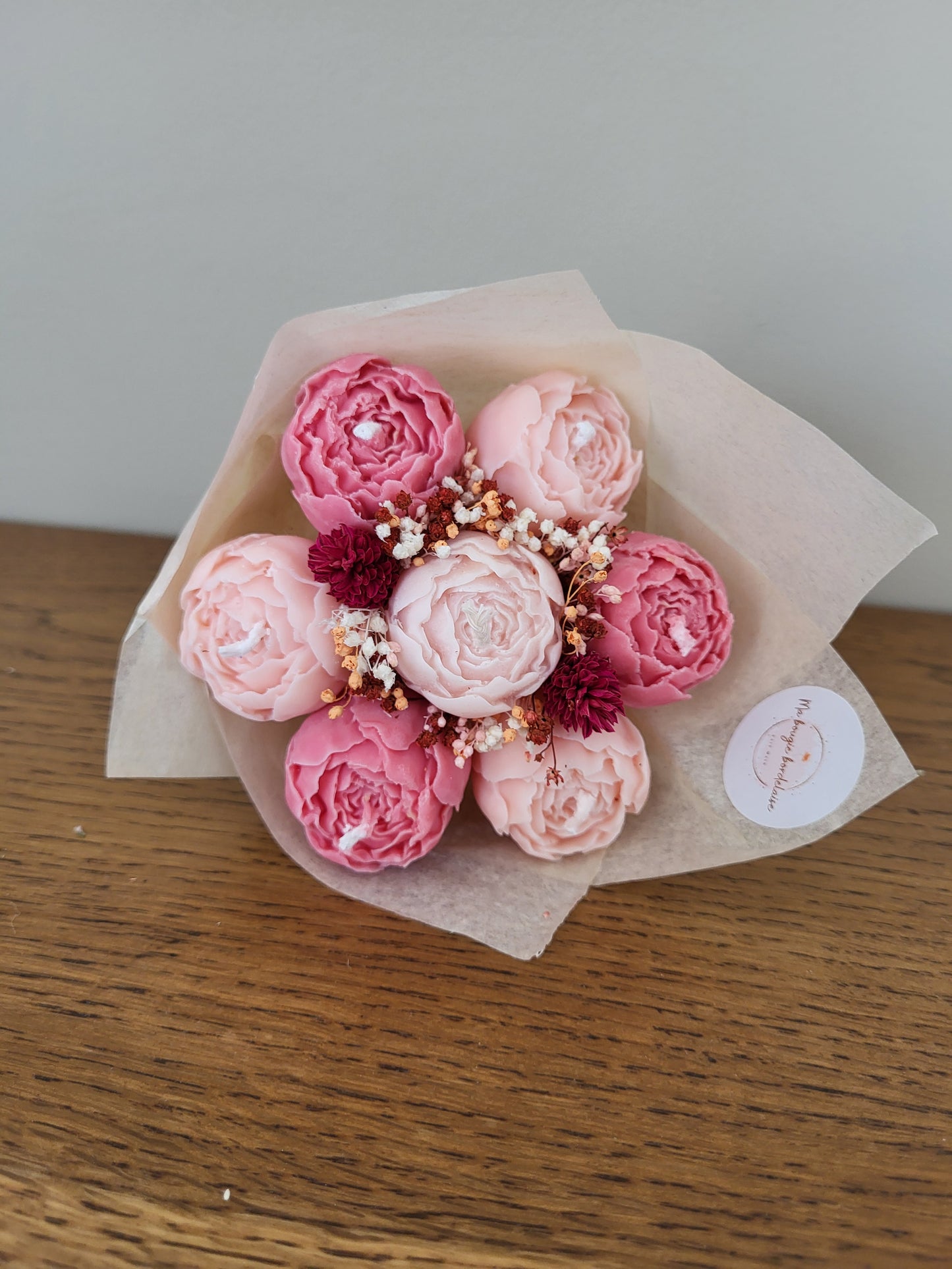 Bouquet de 7 pivoines en bougies - taille S (nuances de roses)