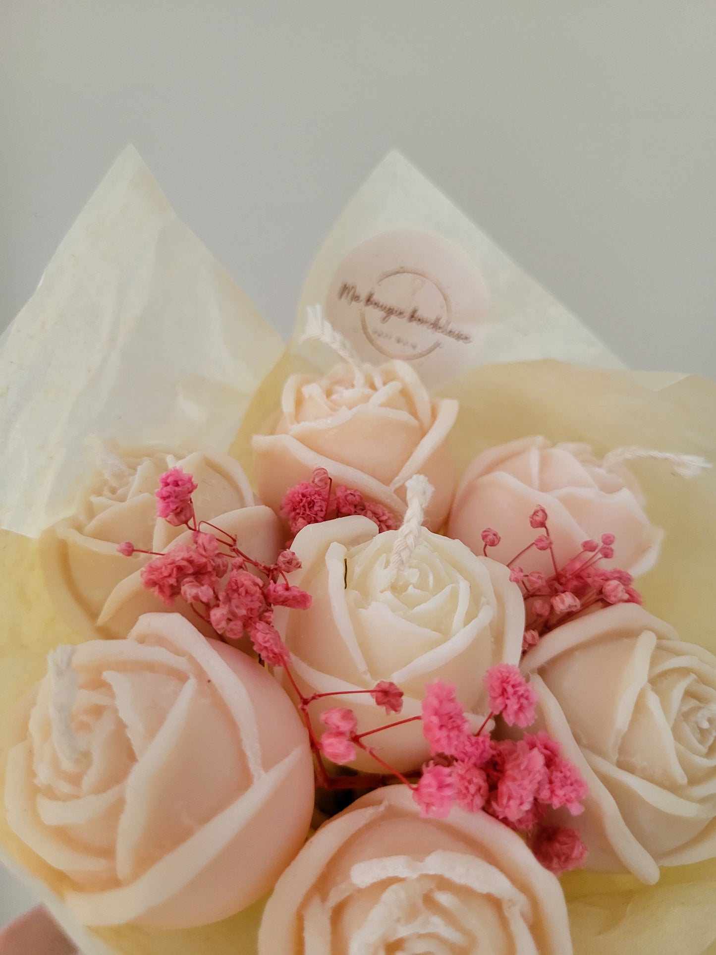 Bouquet de 7 roses en bougies - taille S (blanc-beige-rose)