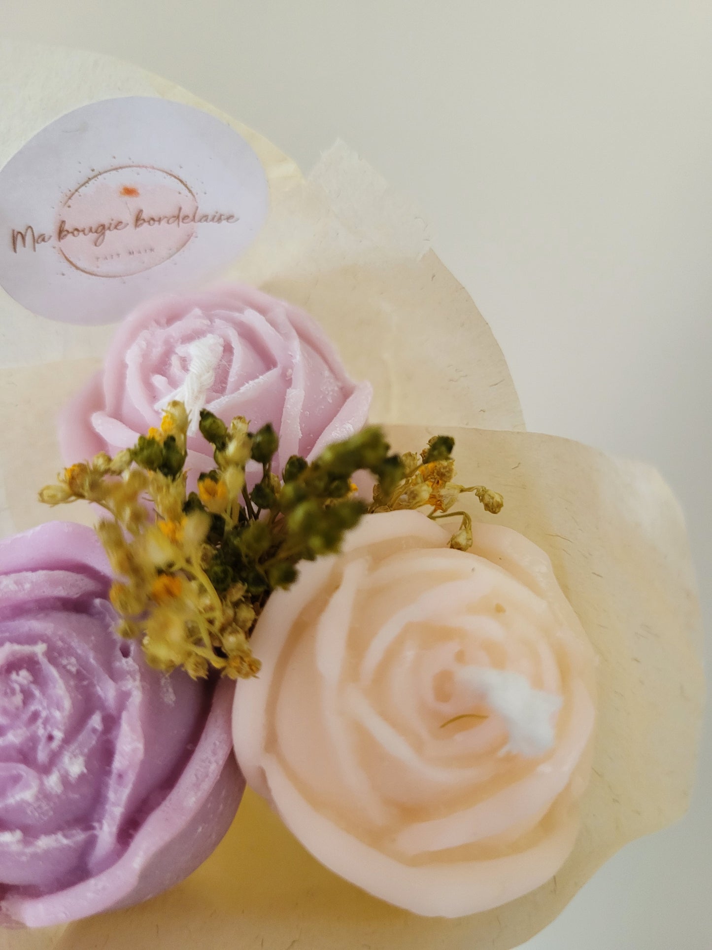 Bouquet de roses en bougies artisanales