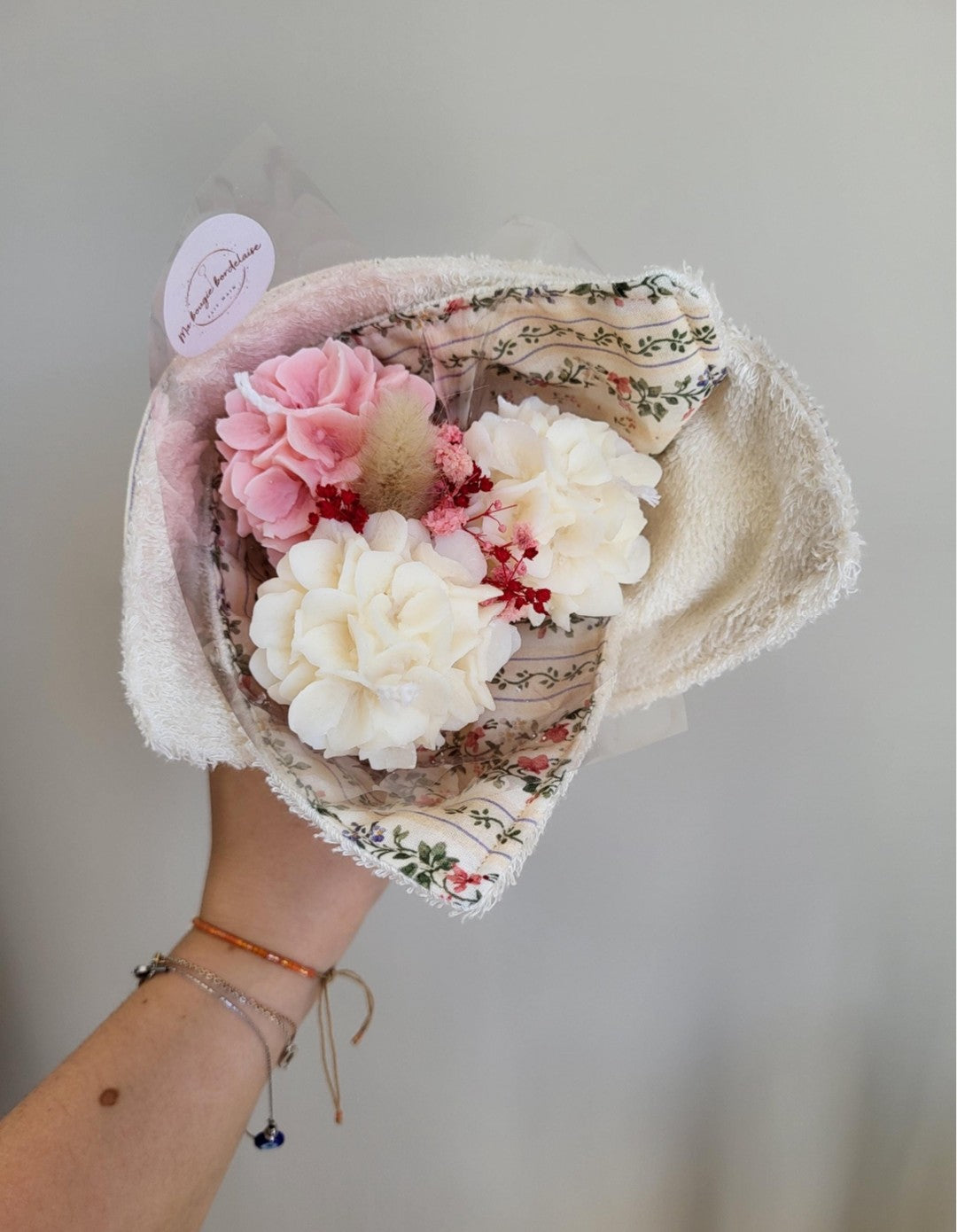 Bouquet de 3 fleurs en bougie et torchon