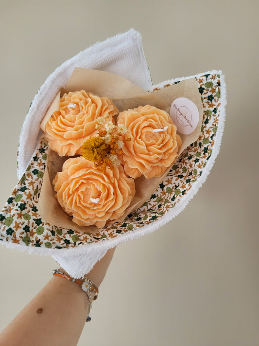 Bouquet de 3 fleurs en bougie et torchon