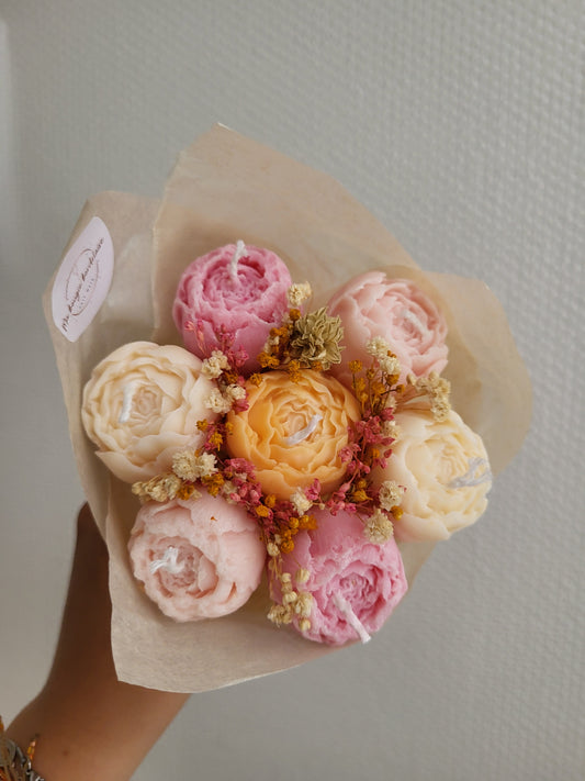 Bouquet en bougie 7 pivoines