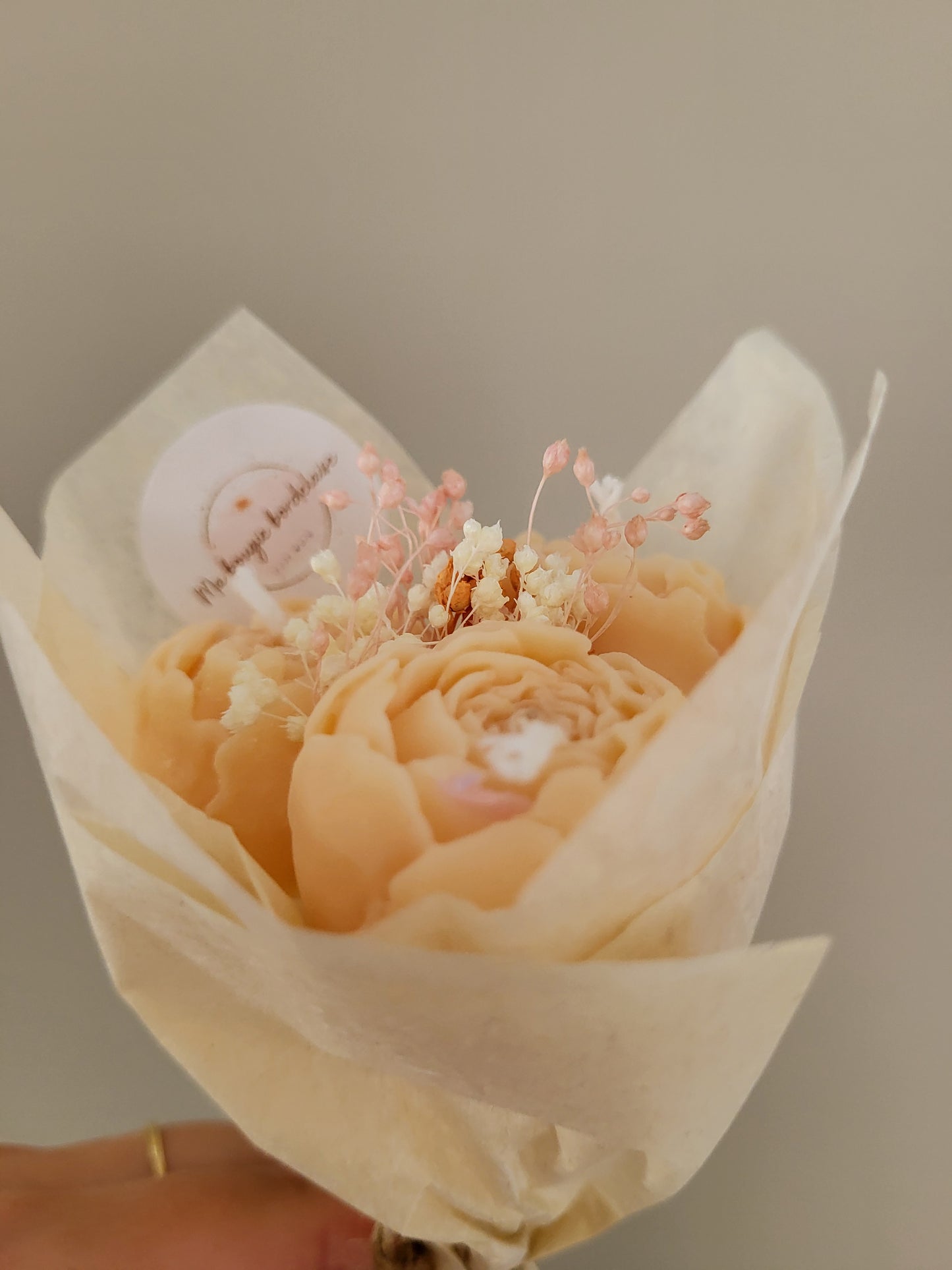 Bouquet de 3 pivoines en bougies - taille S (saumon)