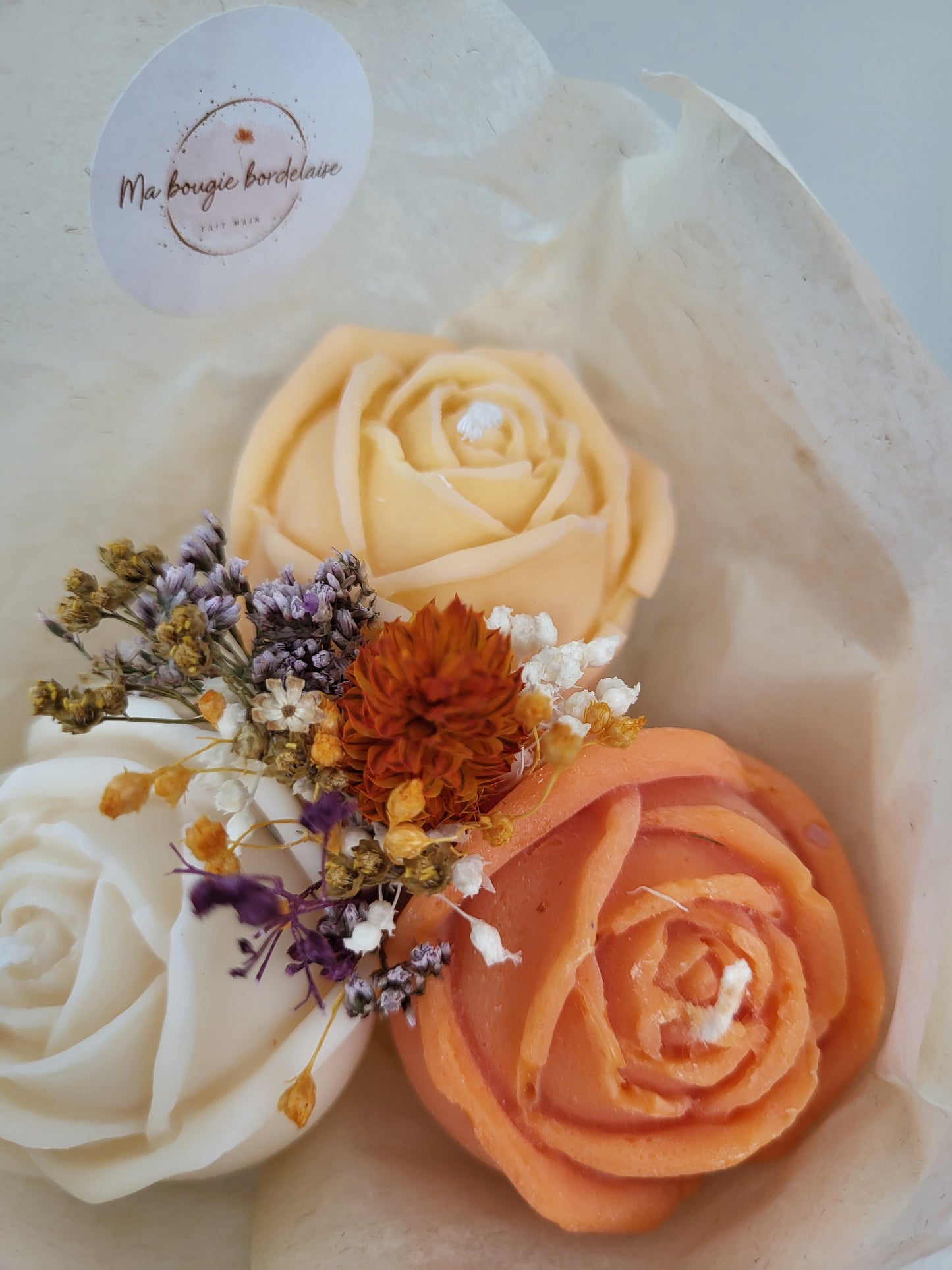 Bouquet de 3 roses en bougies - taille M (orange-jaune-blanc)