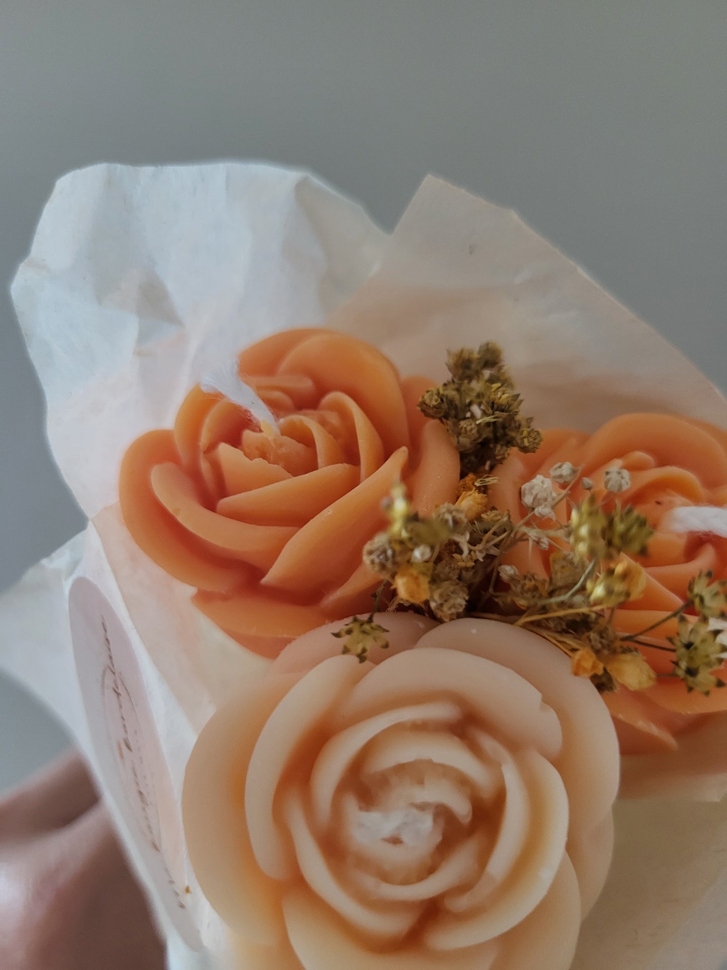 Bouquet de 3 roses en bougies - taille S (saumon & orange)
