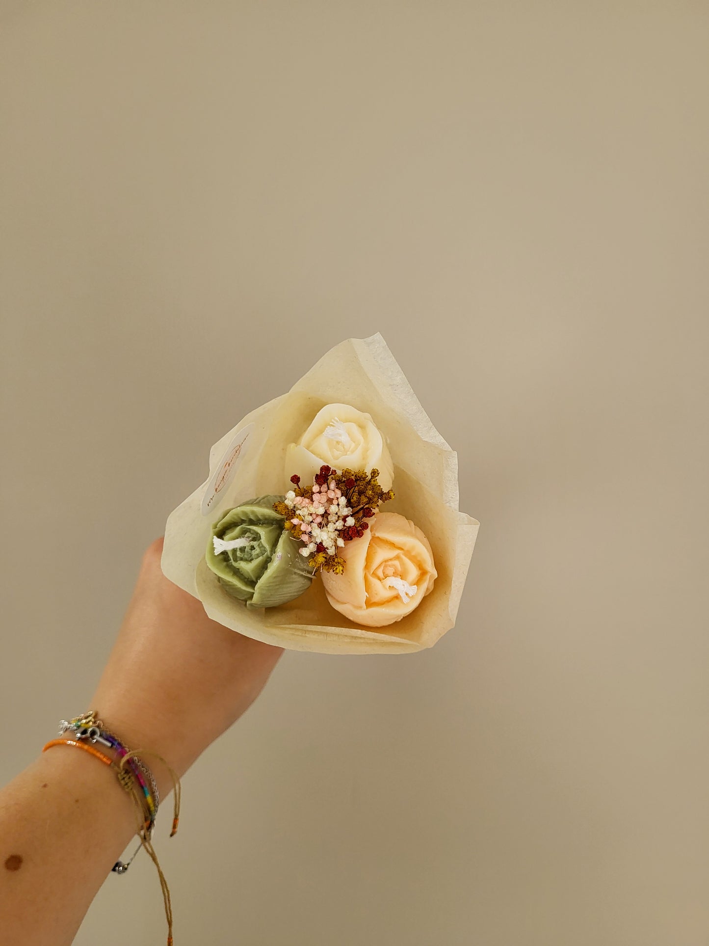 Bouquet de 3 tulipes en bougies - taille S (vert-saumon-blanc)