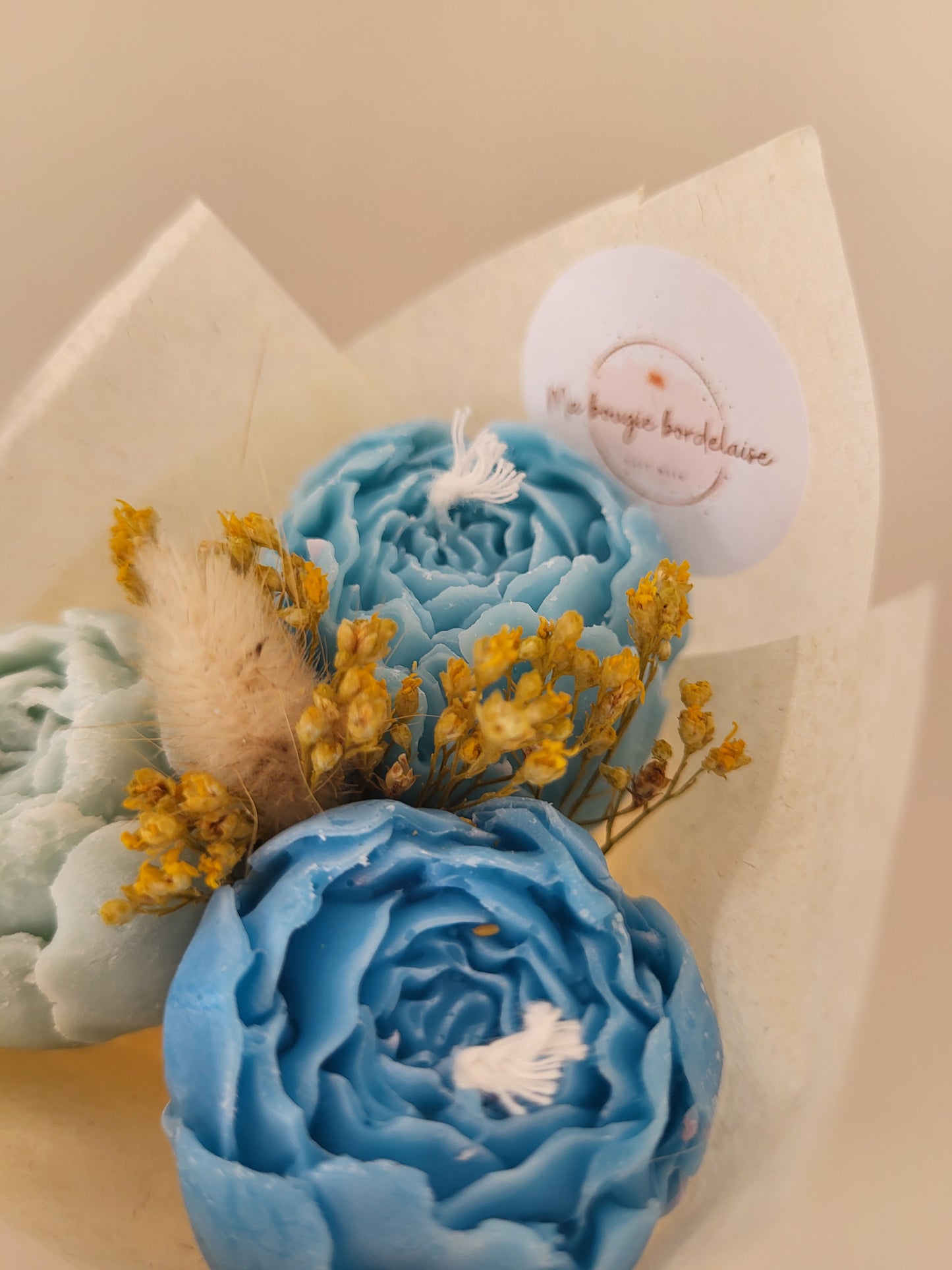Bouquet de 3 pivoines en bougies - taille S (nuances de bleu)