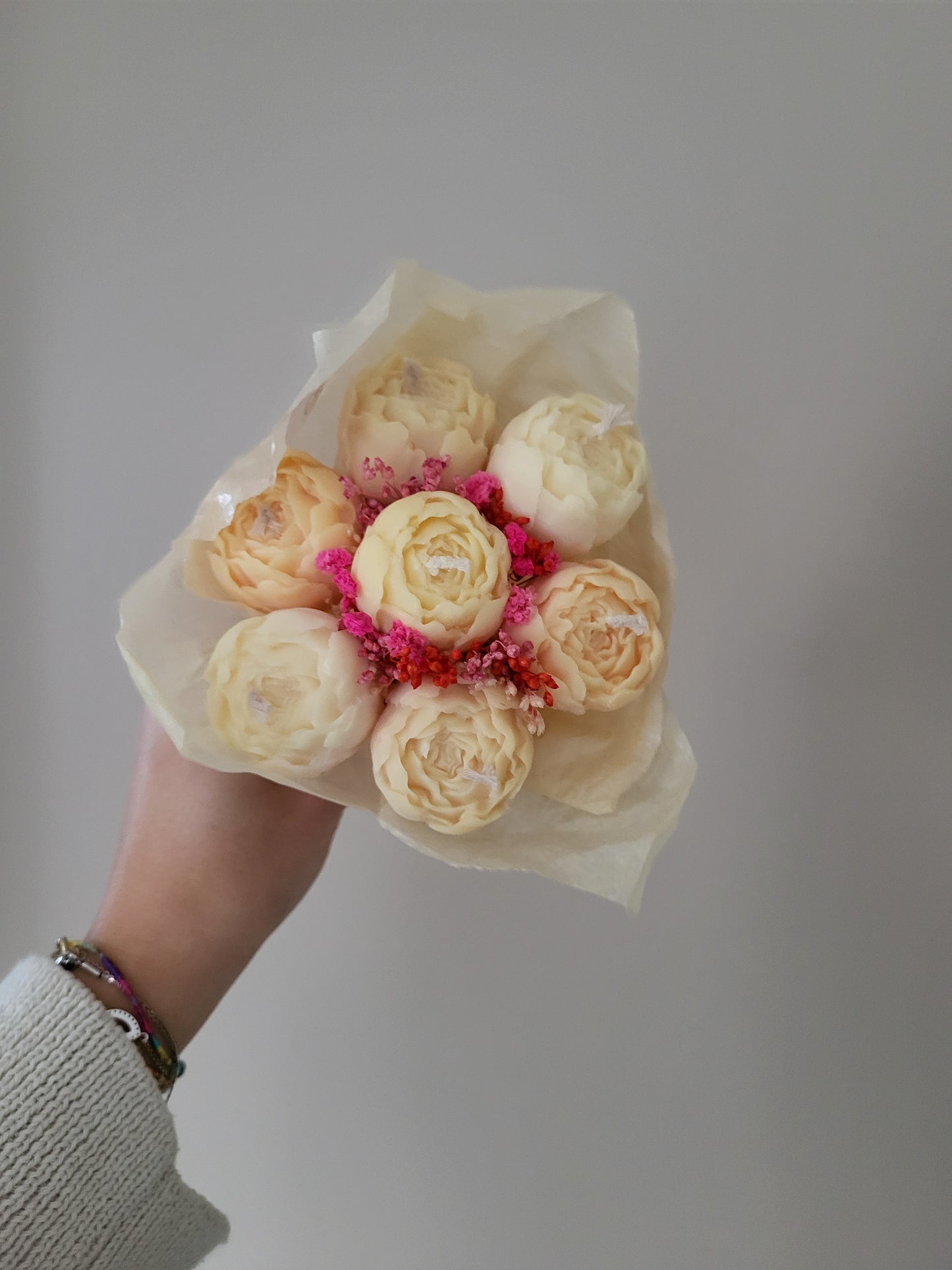 Bougie décorative - Bouquet de pivoines