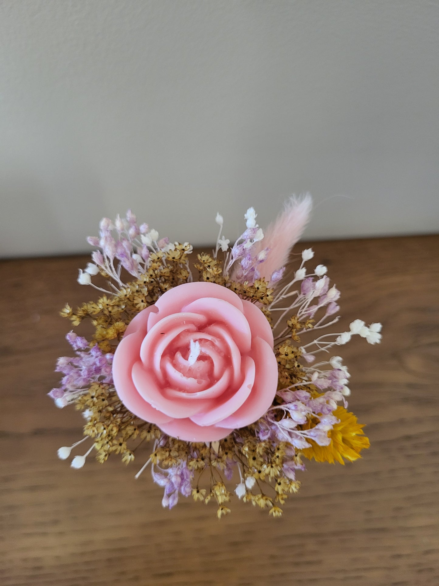 Petit bouquet de 1 rose en bougie (taille S) & soliflore