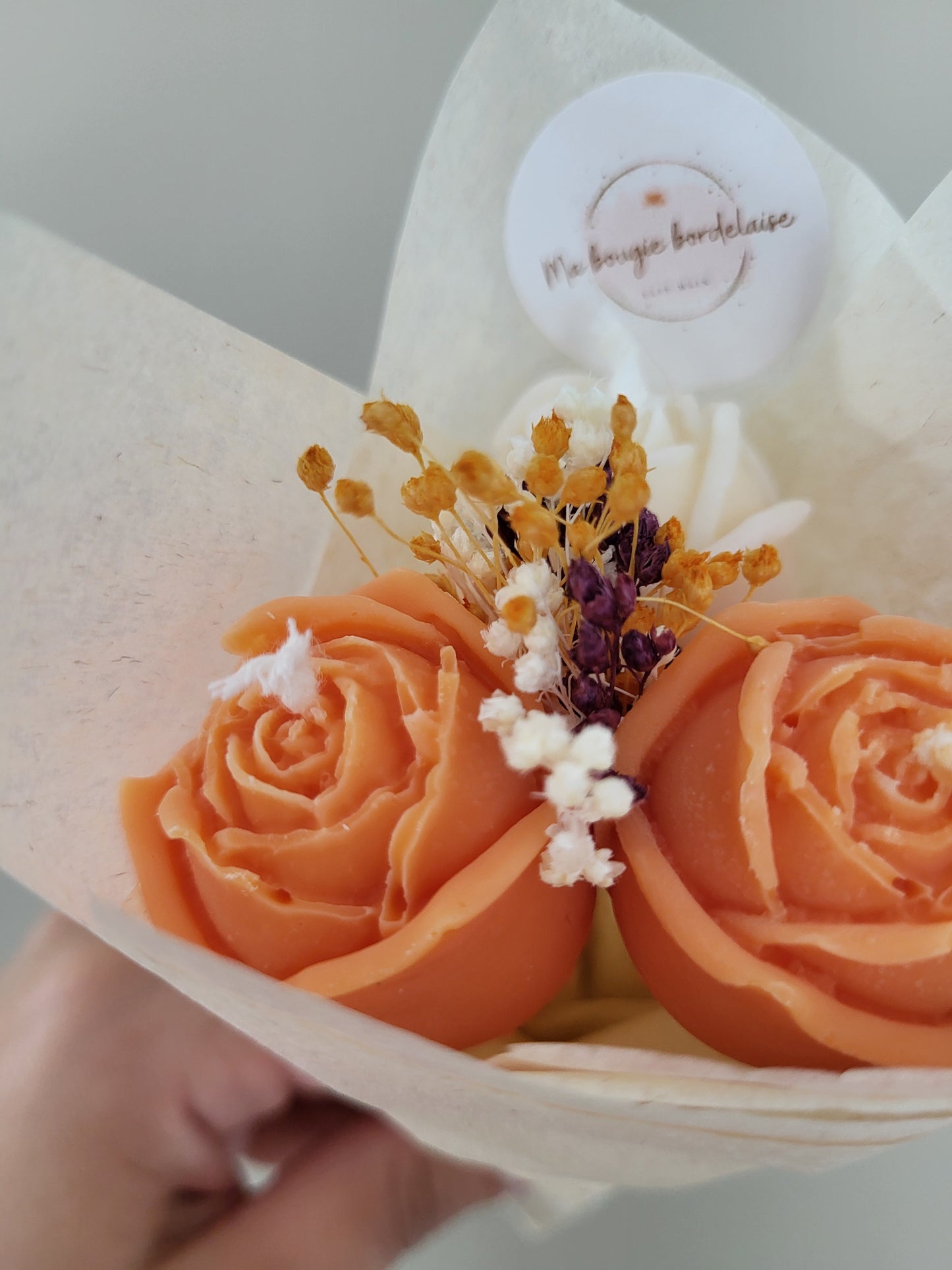 Bouquet de 3 roses en bougies - taille S (orange-blanc)