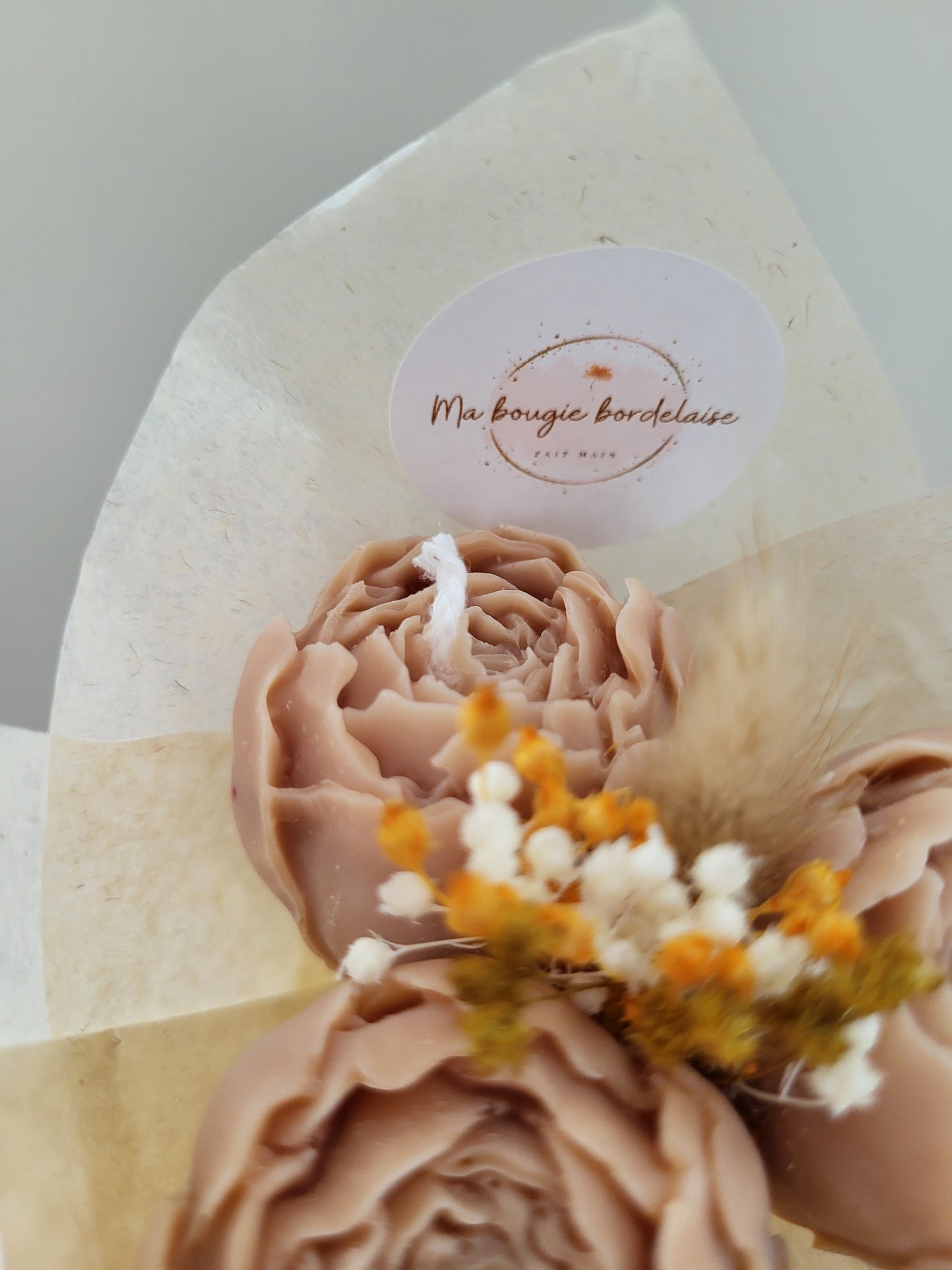 Bouquet de 3 pivoines en bougies - taille S (marron)