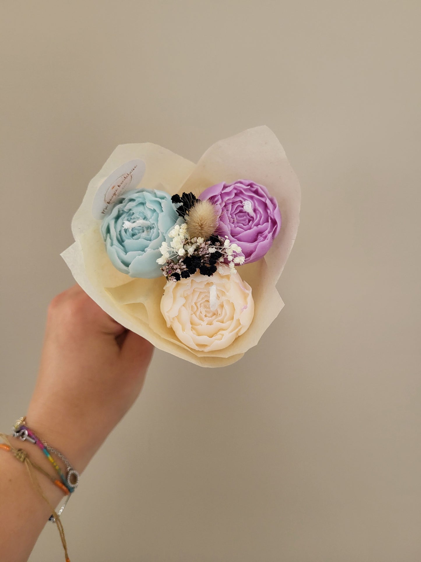Bouquet de 3 pivoines en bougies - taille S (bleu-blanc-violet)