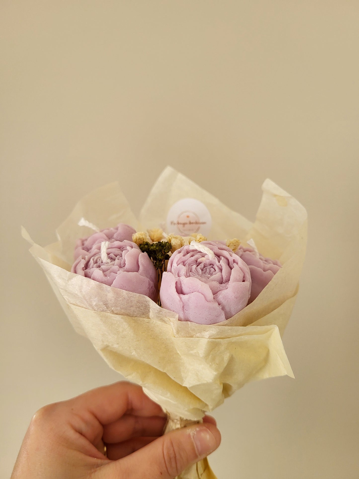 Bouquet de 7 pivoines en bougies - taille S (violet et blanc)