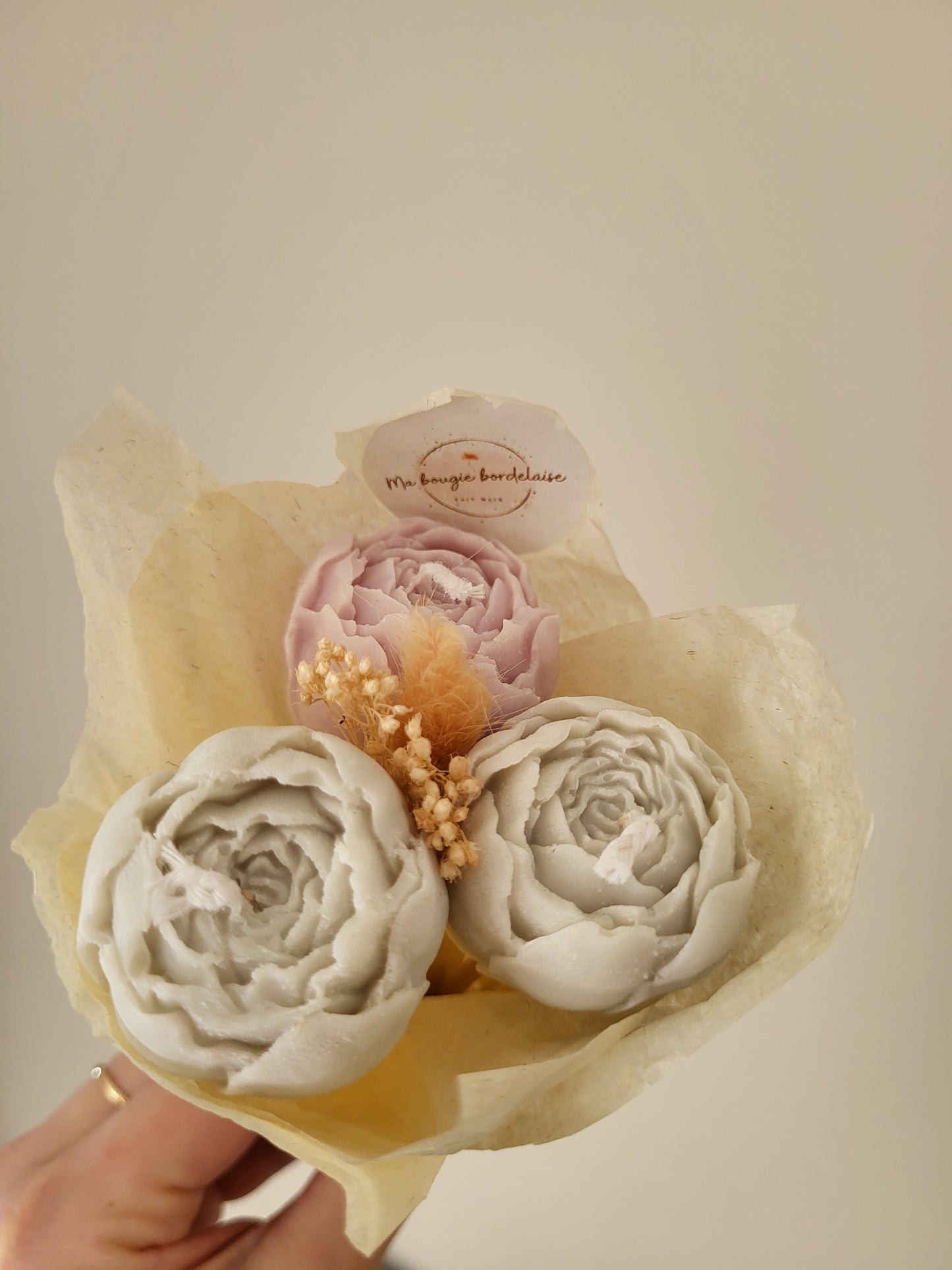 Bouquet de 3 pivoines en bougies - taille S (gris et parme)