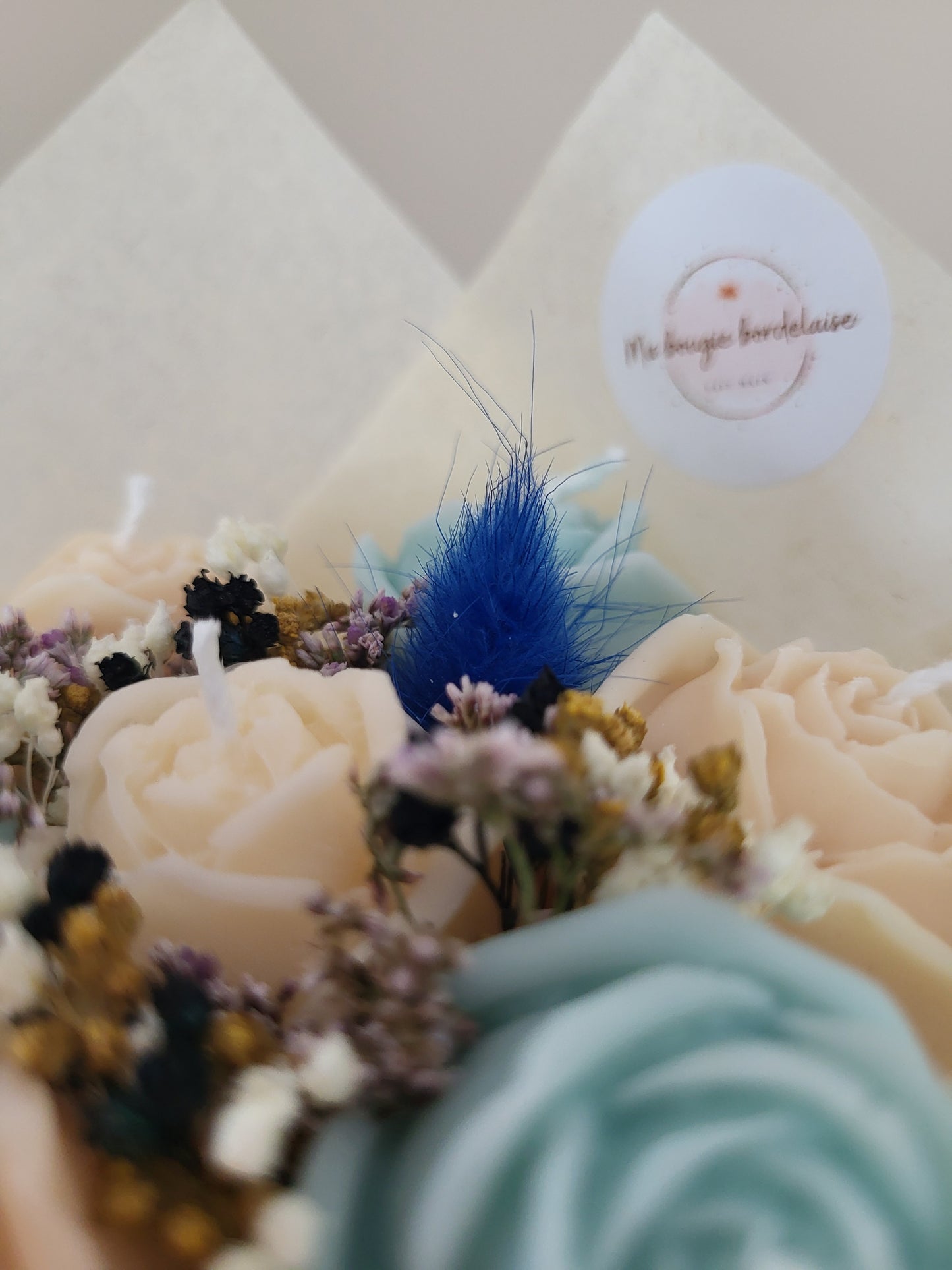 Bouquet de 7 roses en bougies - bleu et blanc