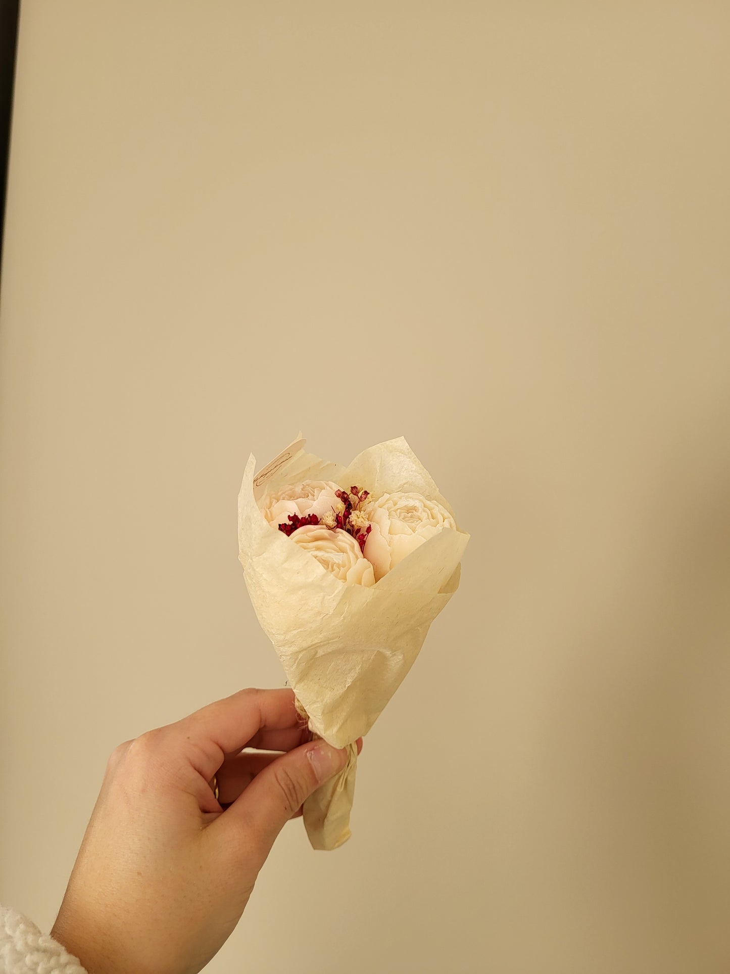 Bougie décorative - Bouquet de pivoines