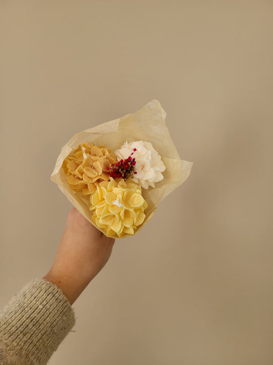 Bougie décorative - Bouquet d'hortensias