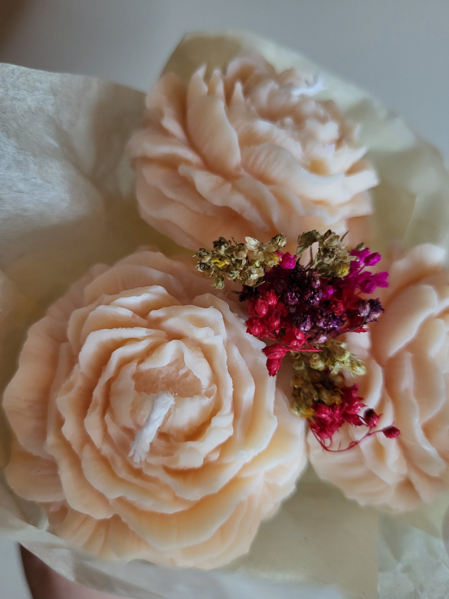 Bougie décorative - Bouquet de pivoines