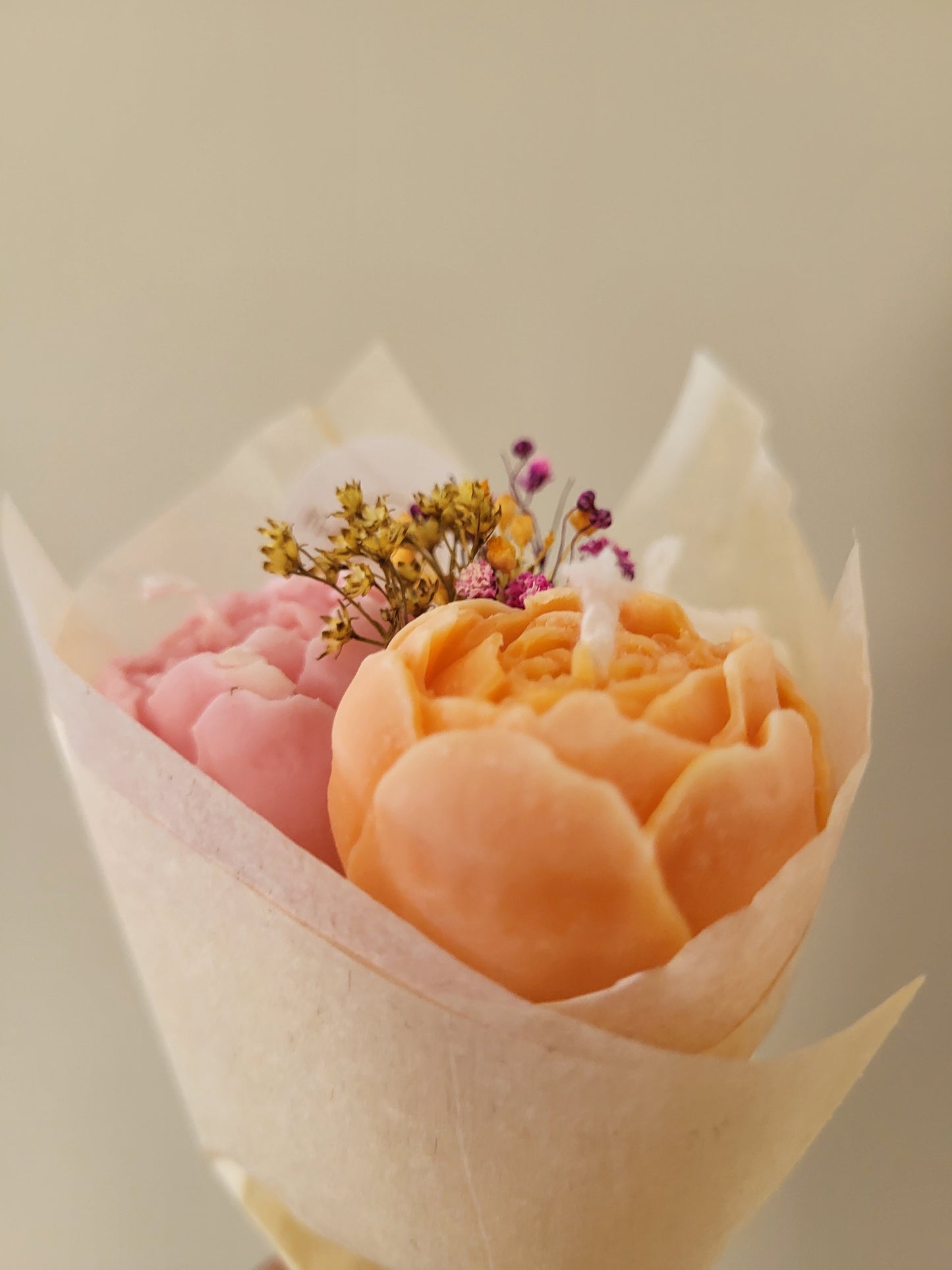Bouquet de 3 pivoines en bougies - taille S (rose-orange-blanc)