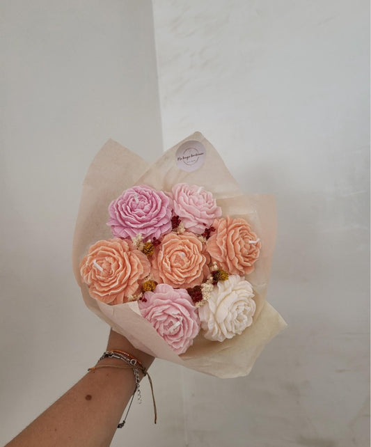 Bougie décorative - Bouquet de pivoines