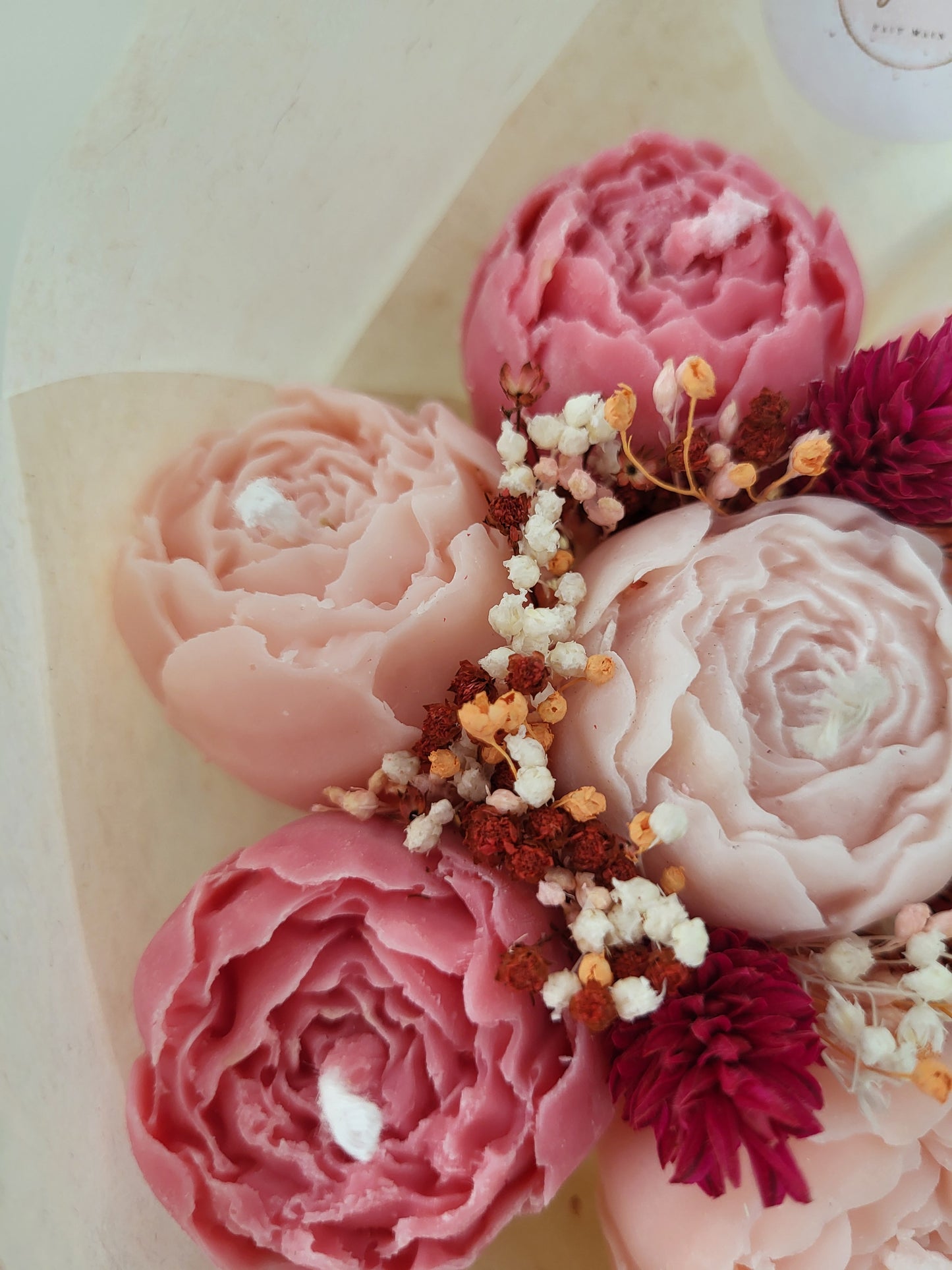 Bouquet de 7 pivoines en bougies - taille S (nuances de roses)