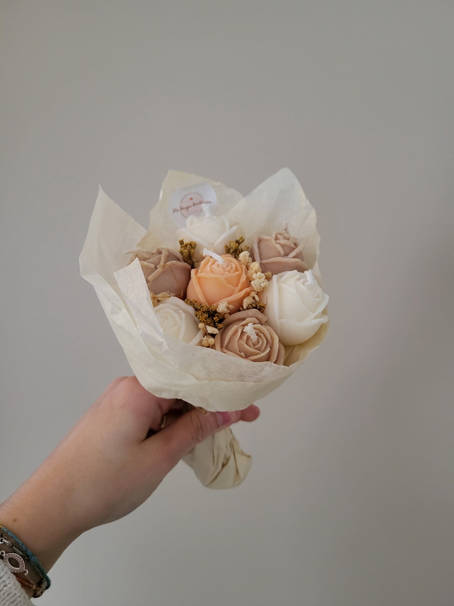 Bouquet de 7 roses en bougies - taille S (marron-orange-blanc)