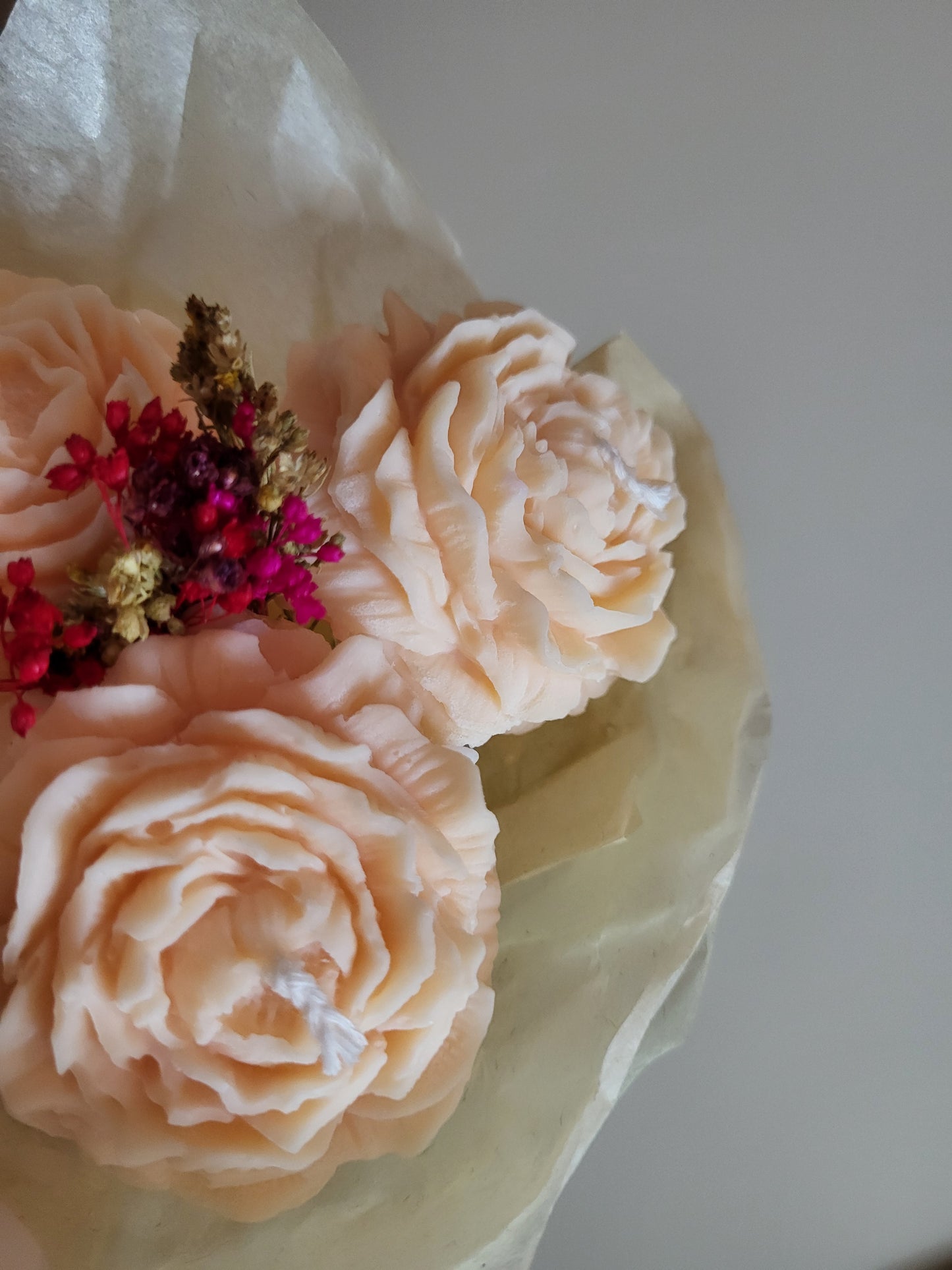 Bougie décorative - Bouquet de pivoines