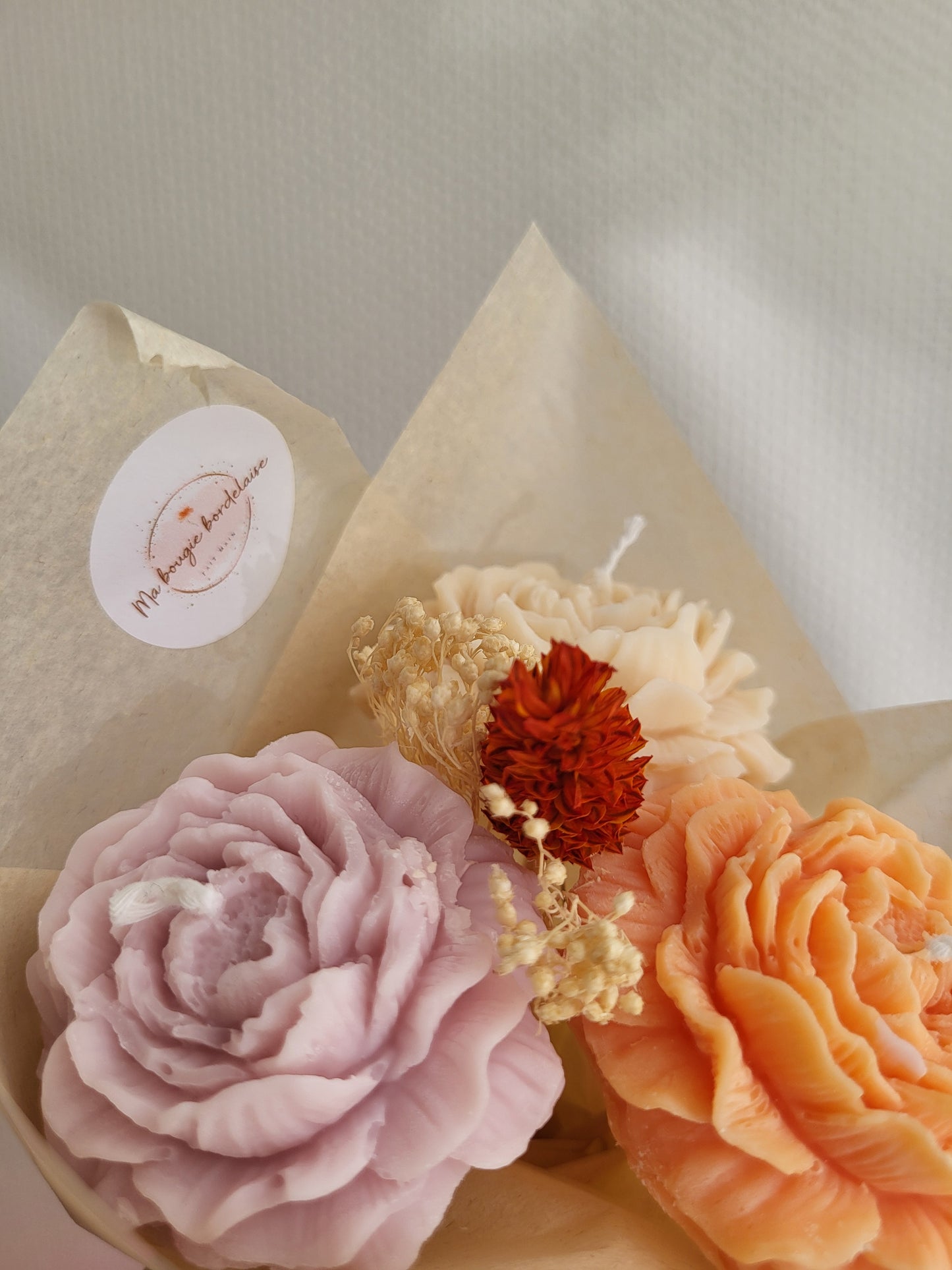 Bougie décorative - Bouquet de pivoines