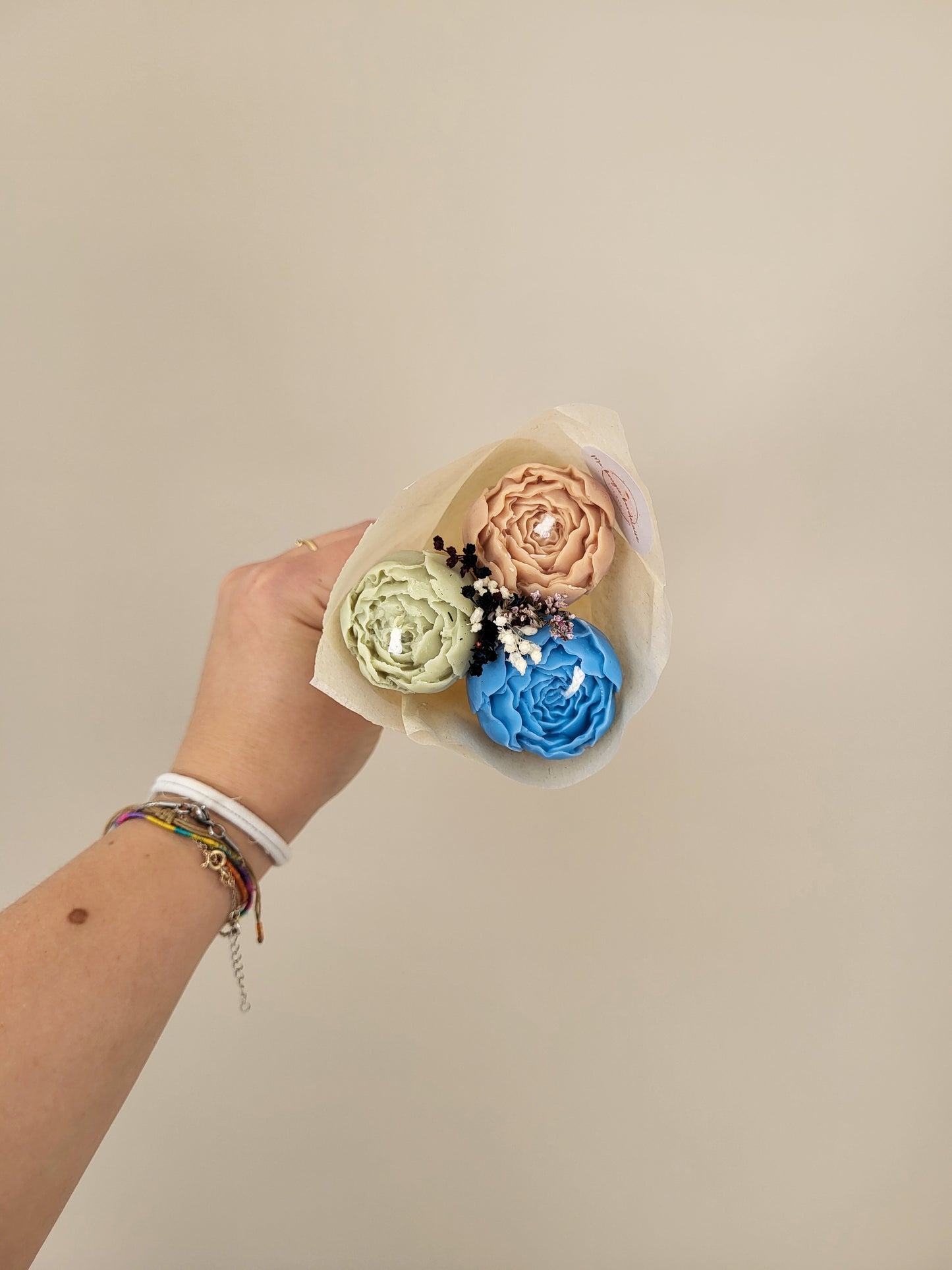 Bouquet de 3 pivoines en bougies - taille S (bleu-marron-vert)