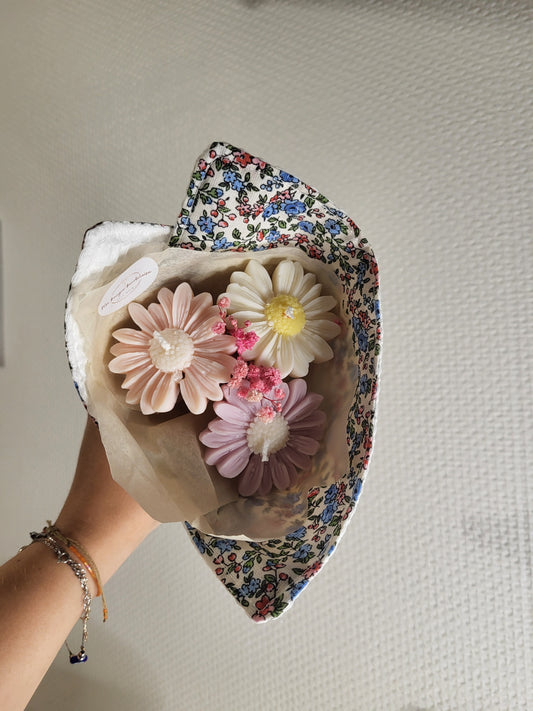 Bouquet de 3 fleurs en bougie et torchon