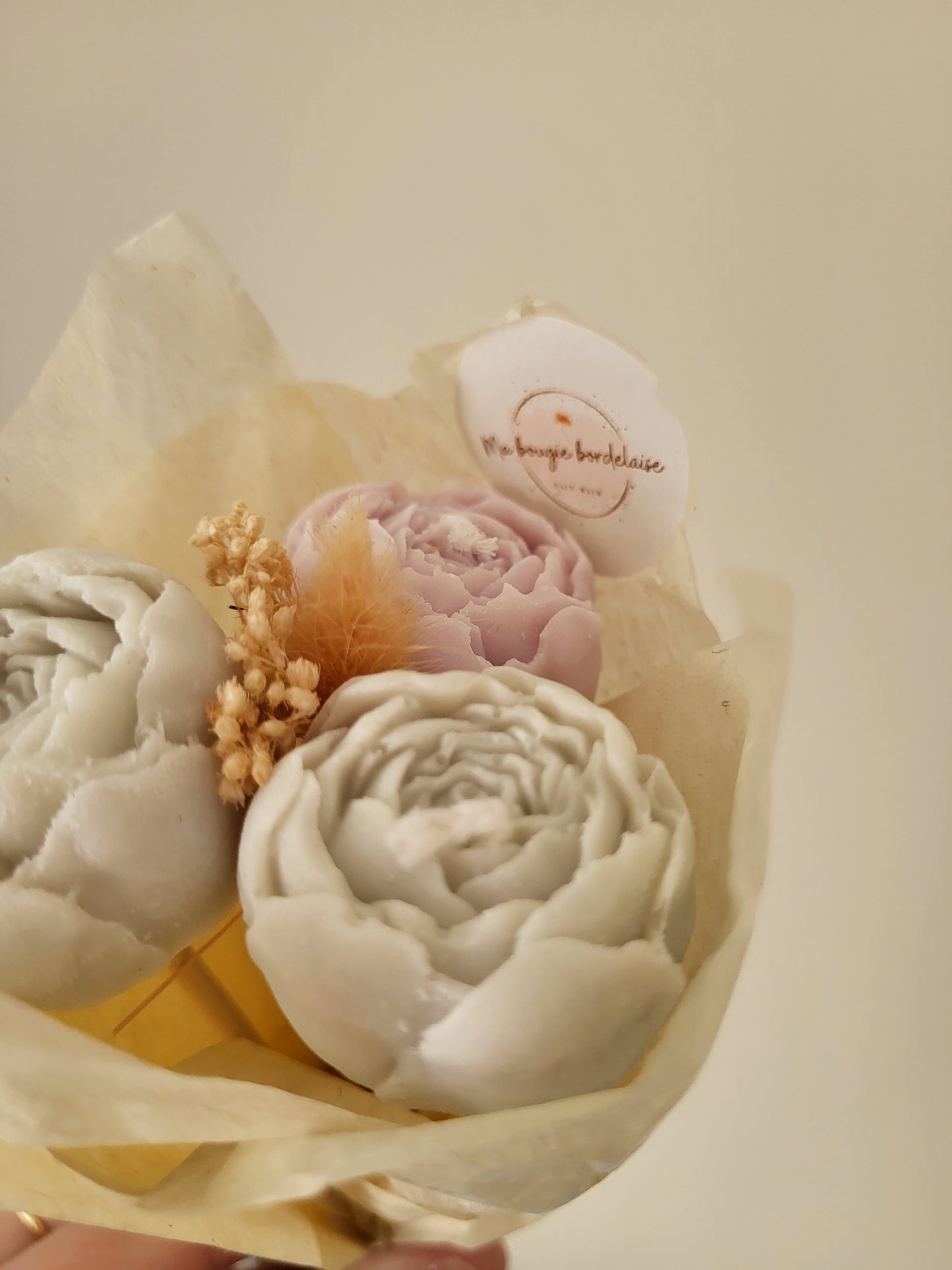 Bouquet de 3 pivoines en bougies - taille S (gris et parme)