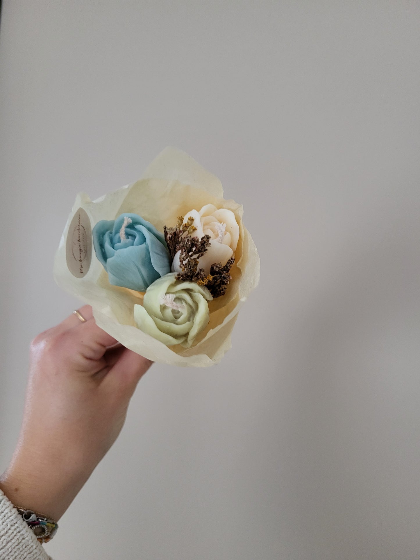 Bouquet de 3 tulipes en bougies - taille S (vert-bleu-blanc)