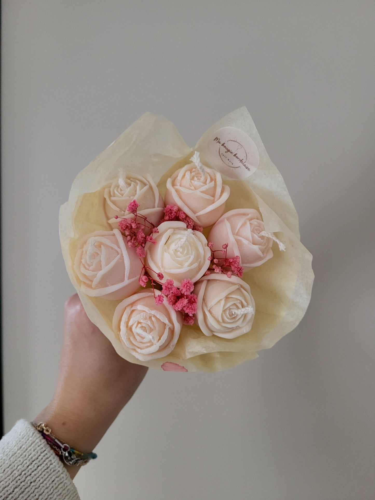 Bouquet de 7 roses en bougies - taille S (blanc-beige-rose)
