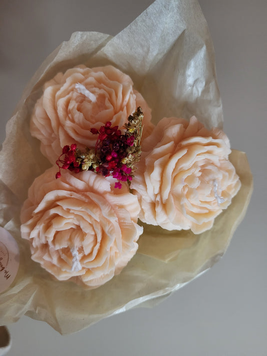 Bougie décorative - Bouquet de pivoines