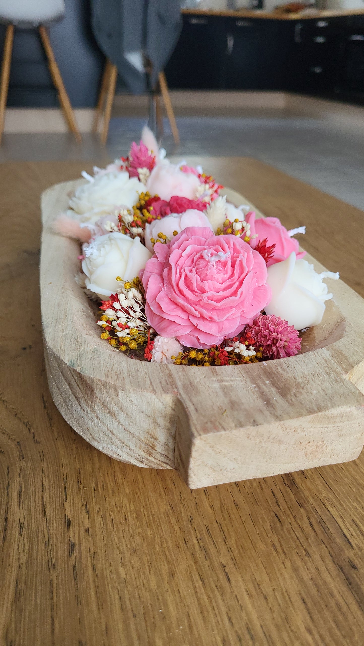 Centre de table fleuri en bougies – Création artisanale en fleurs séchées