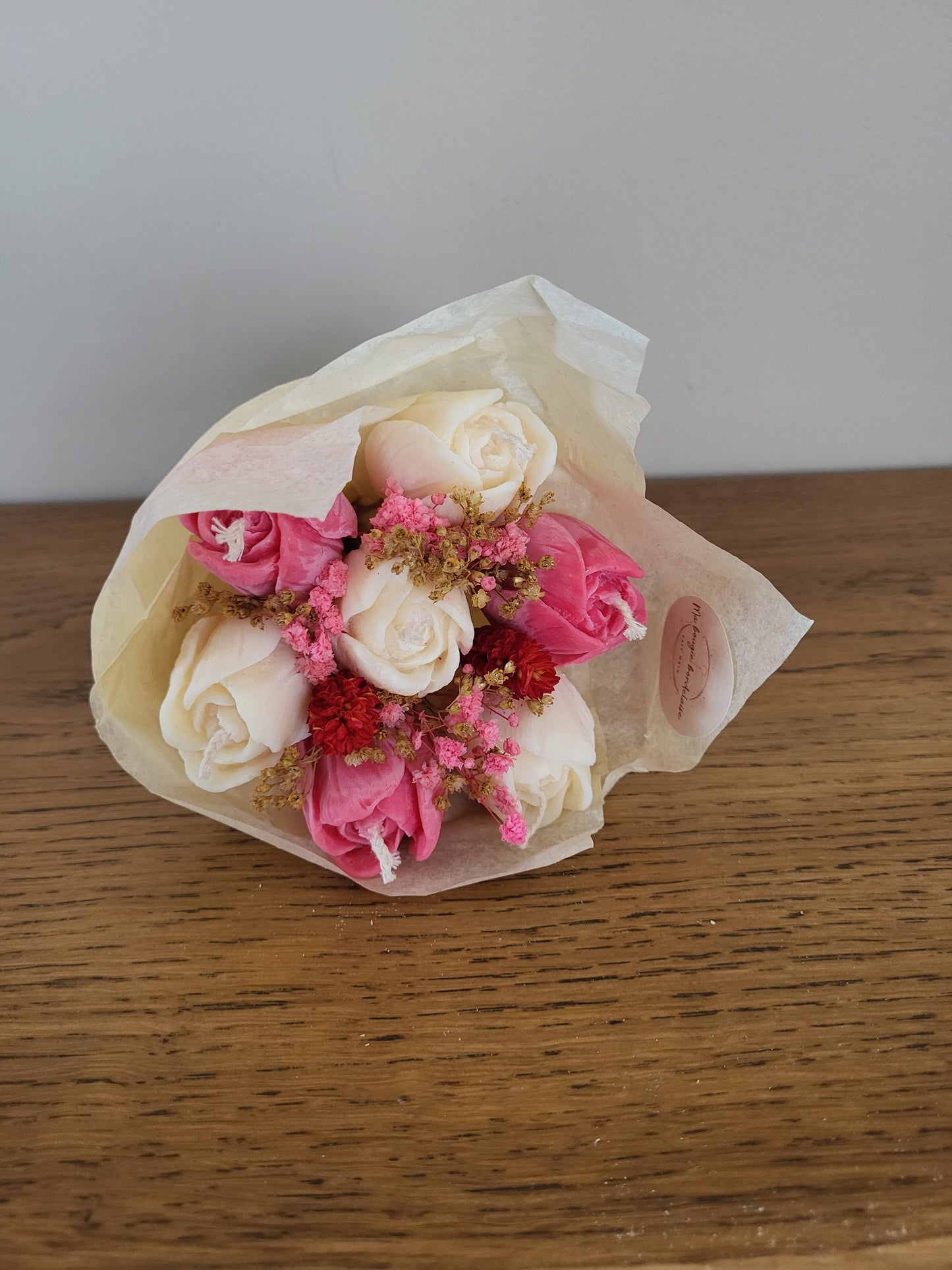 Bouquet de 7 tulipes en bougies - taille S (rose et blanc)