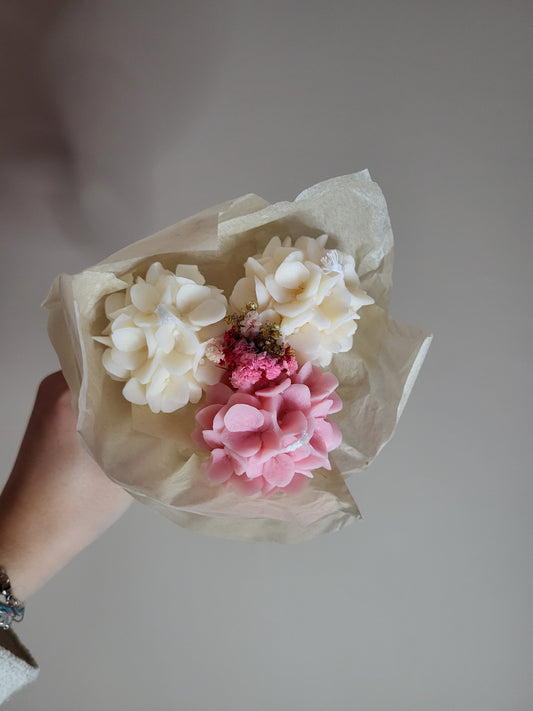 Bougie décorative - Bouquet d'hortensias