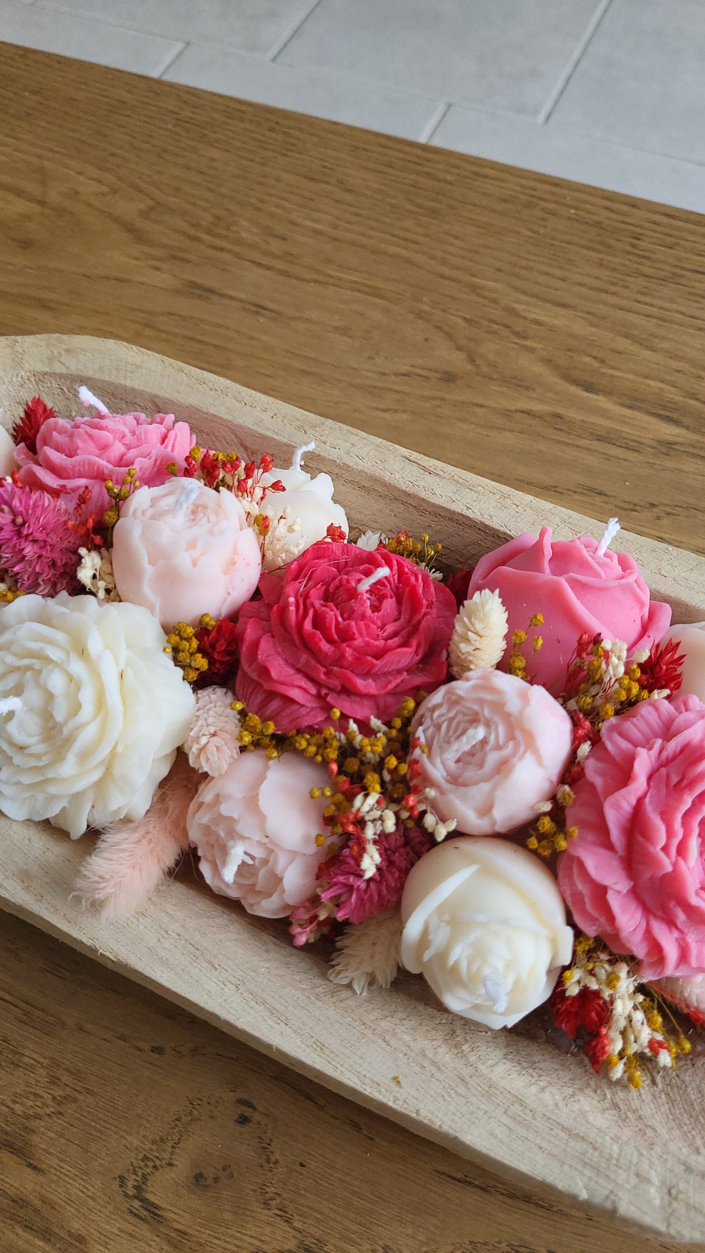 Centre de table fleuri en bougies – Création artisanale en fleurs séchées