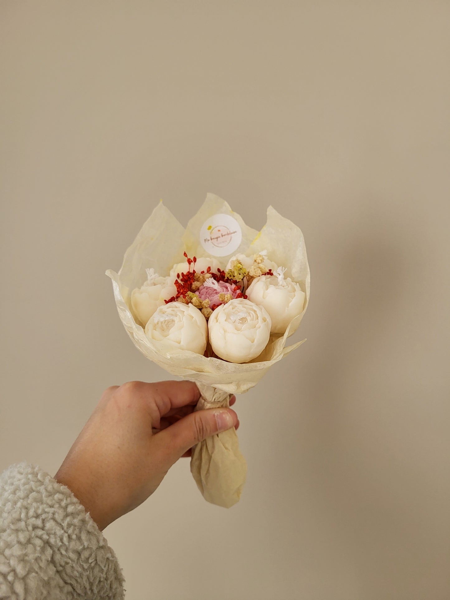 Bouquet de 7 pivoines en bougies - taille S (blanc et rose)