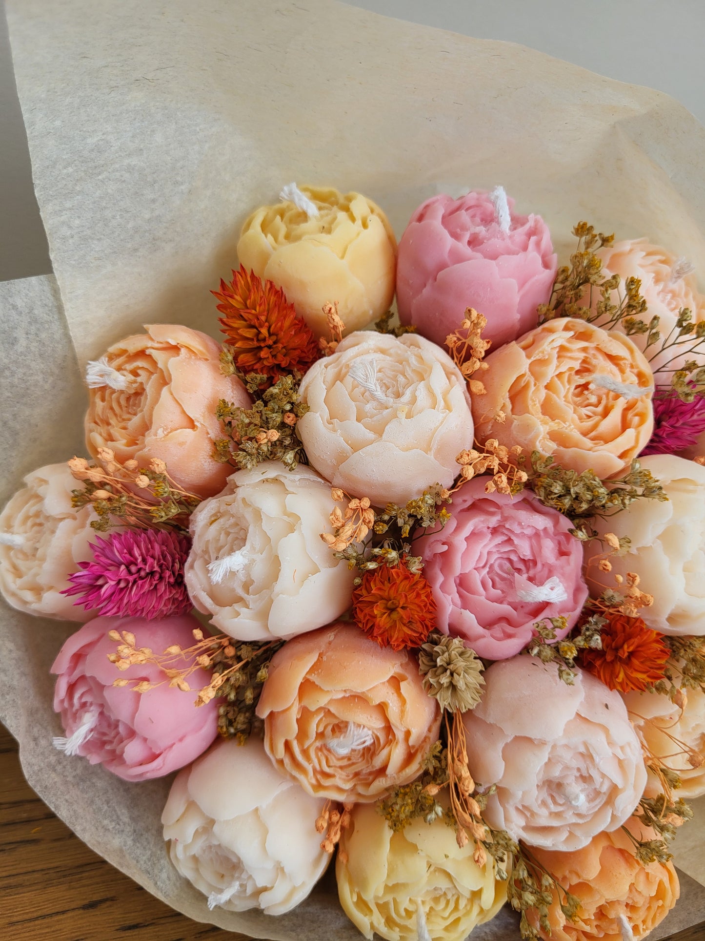 Gros bouquet de pivoines en bougies (taille S) - bouquet de mariée