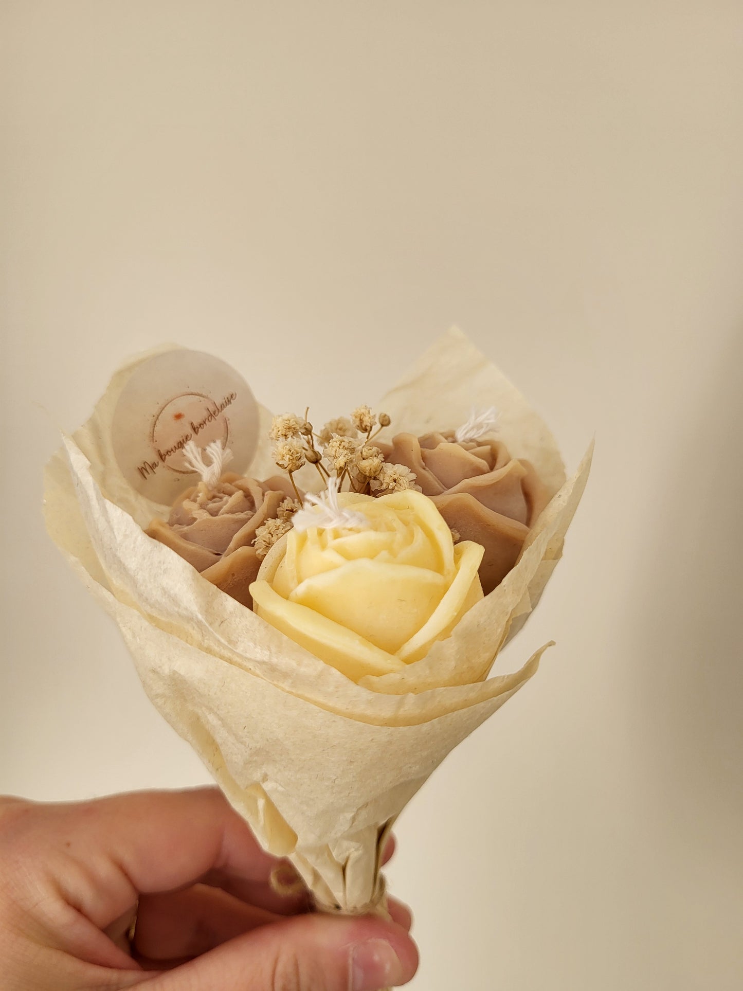 Bouquet de 3 roses en bougies - taille S (marron et jaune)