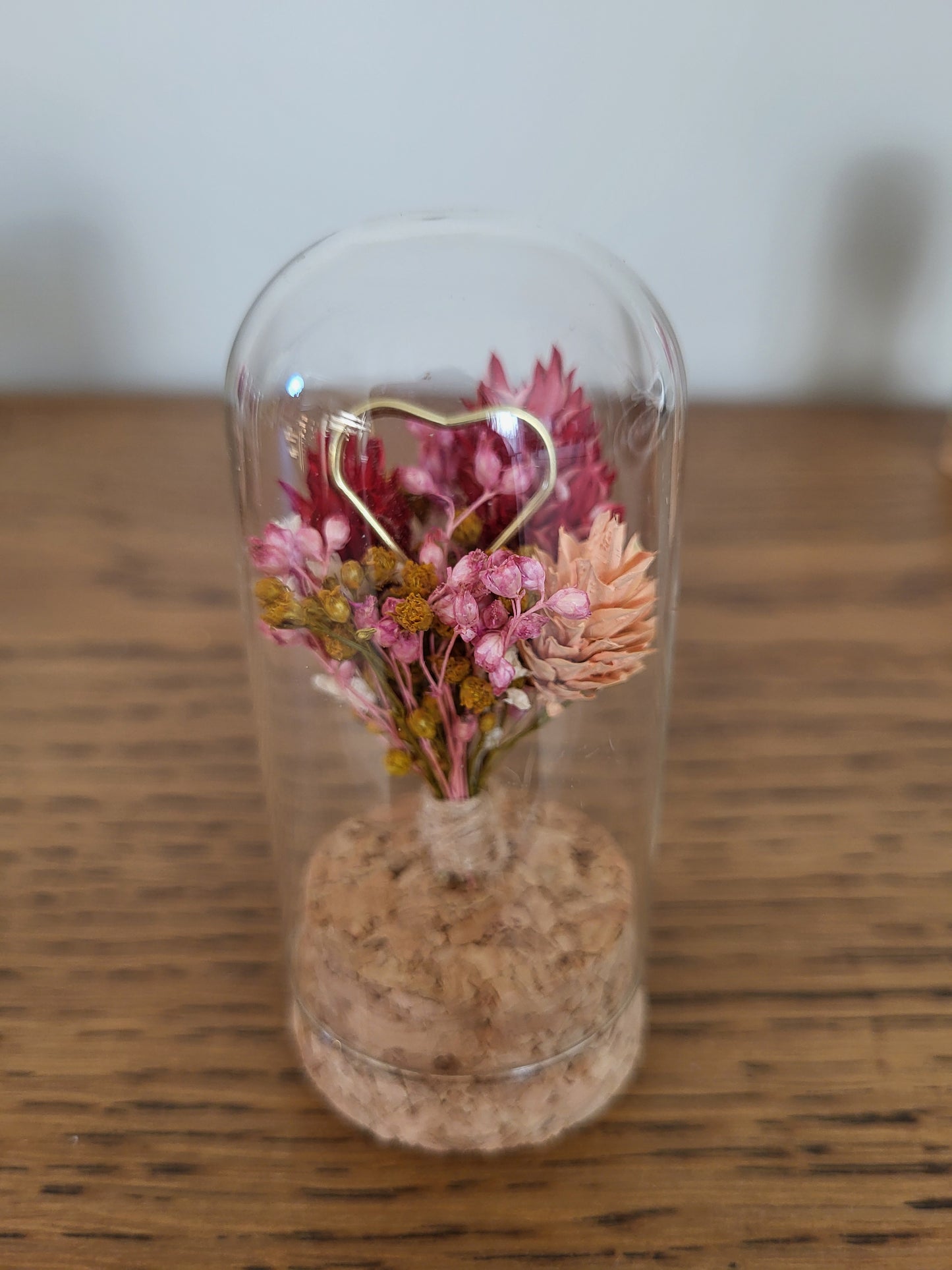 Cloche de fleurs séchées – Création artisanale Saint-Valentin
