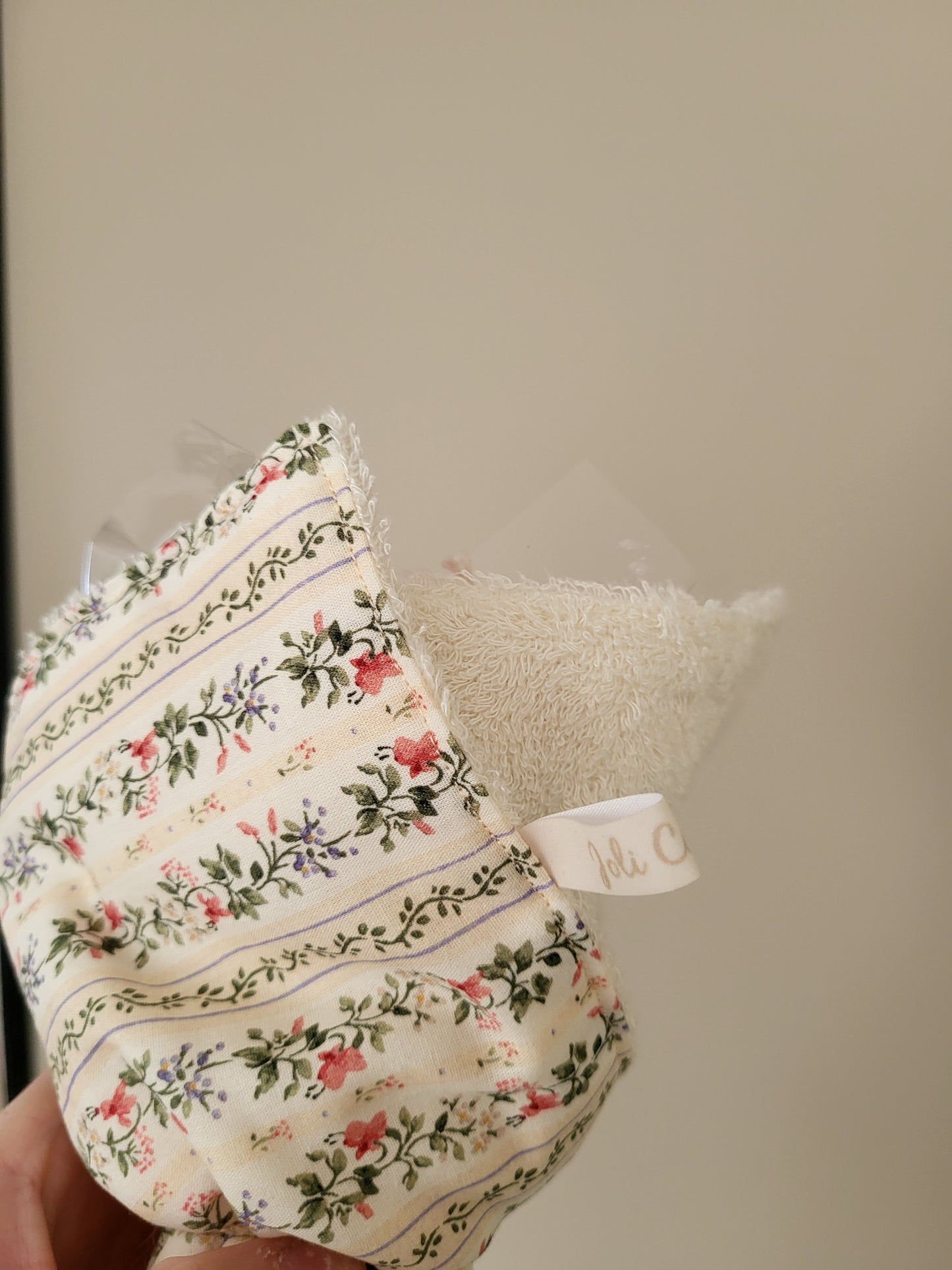 Bougie décorative - Bouquet de pivoines et son torchon